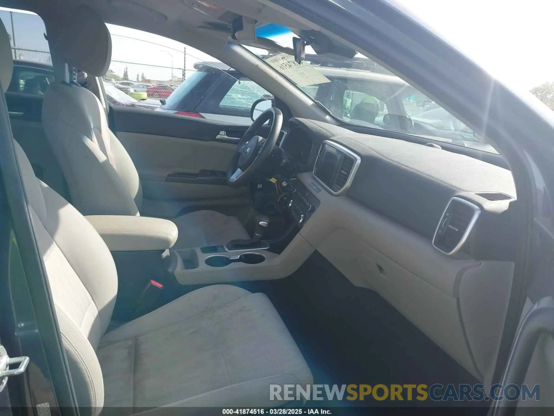 5 fotografías del automóvil dañado KNDPM3AC6L7707709 KIA SPORTAGE 2020