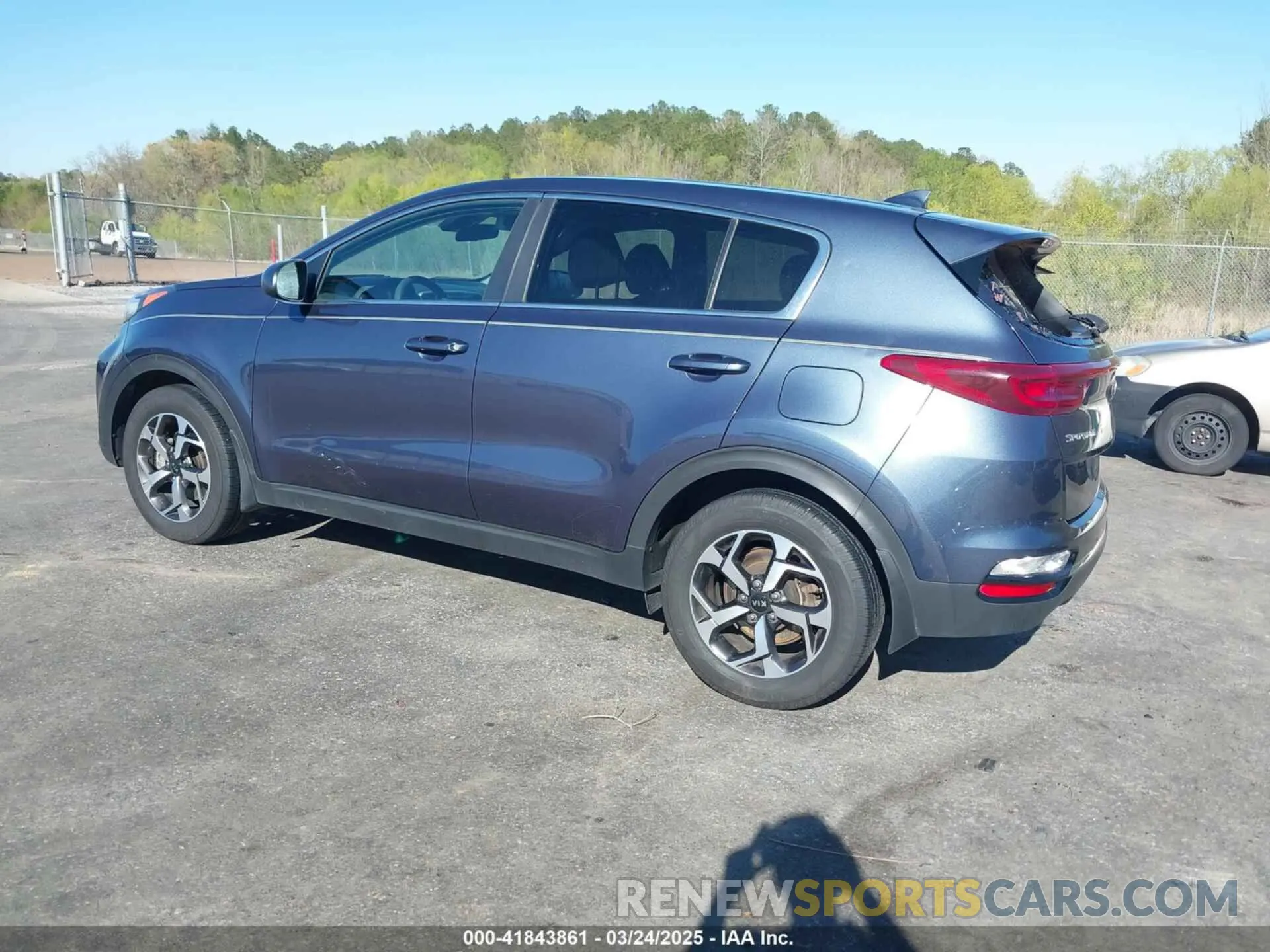 3 fotografías del automóvil dañado KNDPM3AC6L7720640 KIA SPORTAGE 2020