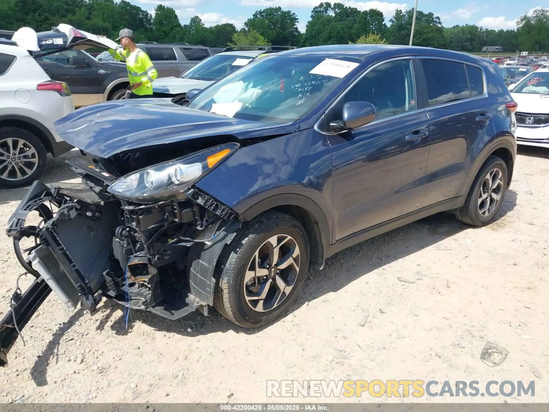2 fotografías del automóvil dañado KNDPM3AC6L7788601 KIA SPORTAGE 2020