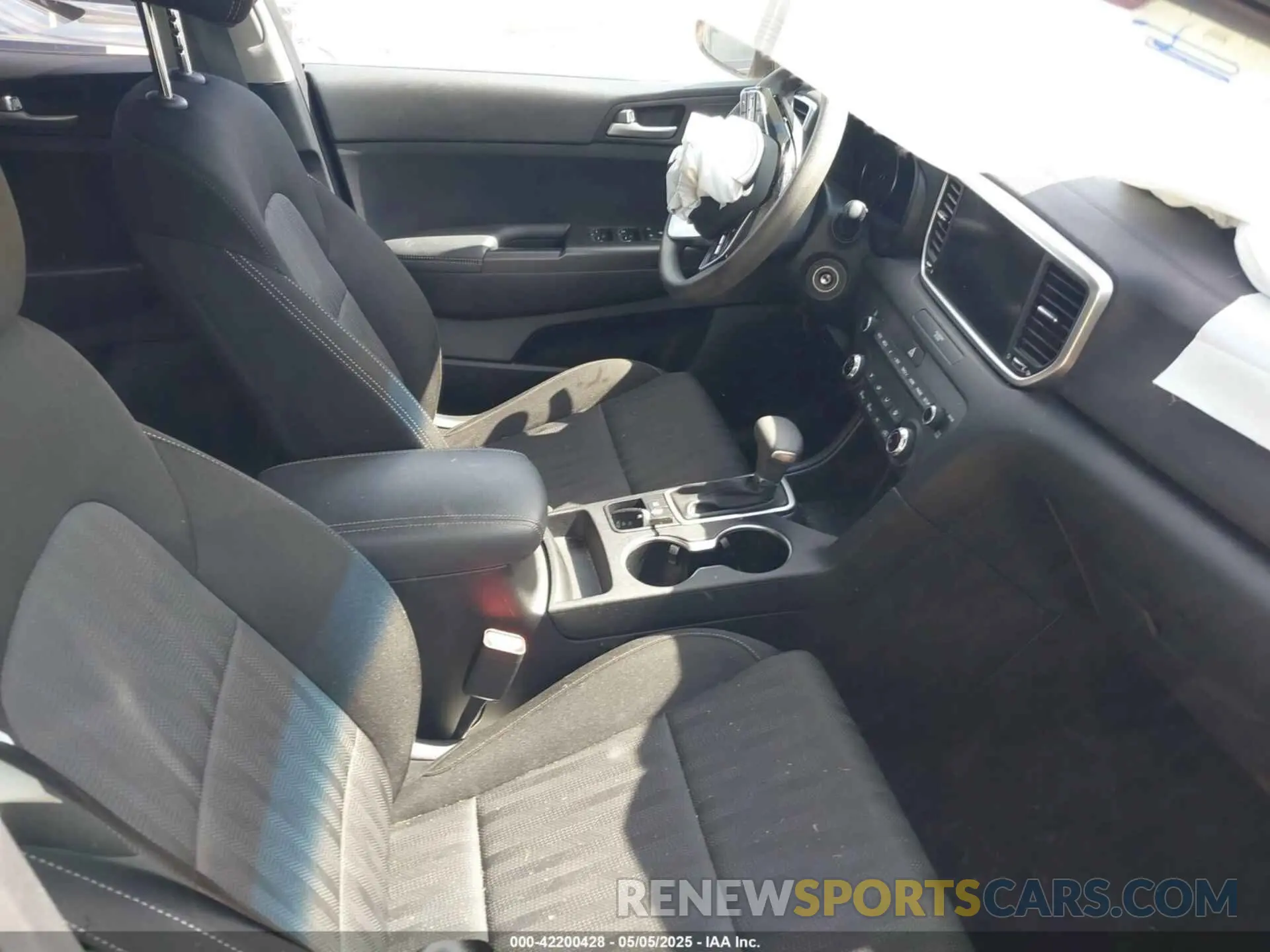 5 fotografías del automóvil dañado KNDPM3AC6L7788601 KIA SPORTAGE 2020
