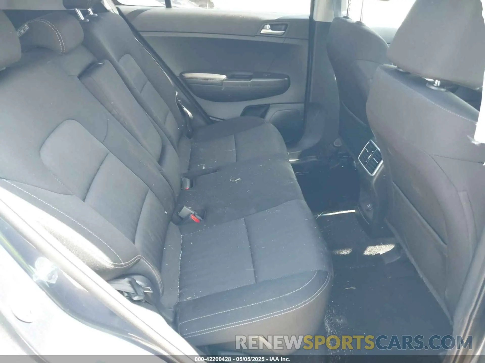 8 fotografías del automóvil dañado KNDPM3AC6L7788601 KIA SPORTAGE 2020