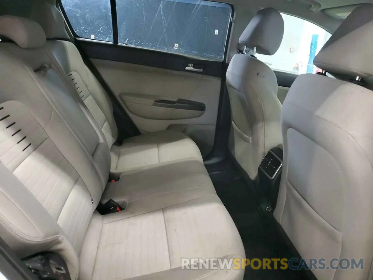11 fotografías del automóvil dañado KNDPM3AC6L7821922 KIA SPORTAGE 2020