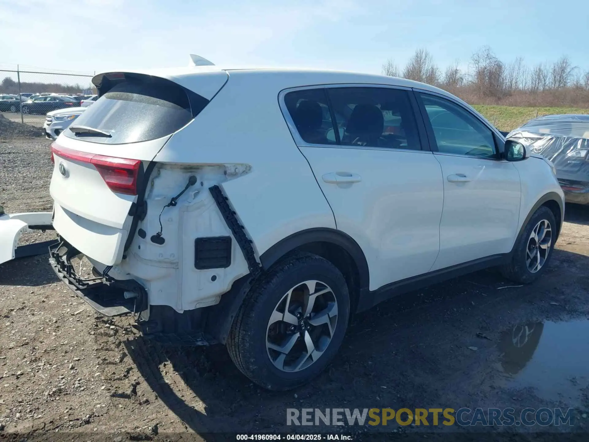 4 fotografías del automóvil dañado KNDPM3AC7L7643440 KIA SPORTAGE 2020