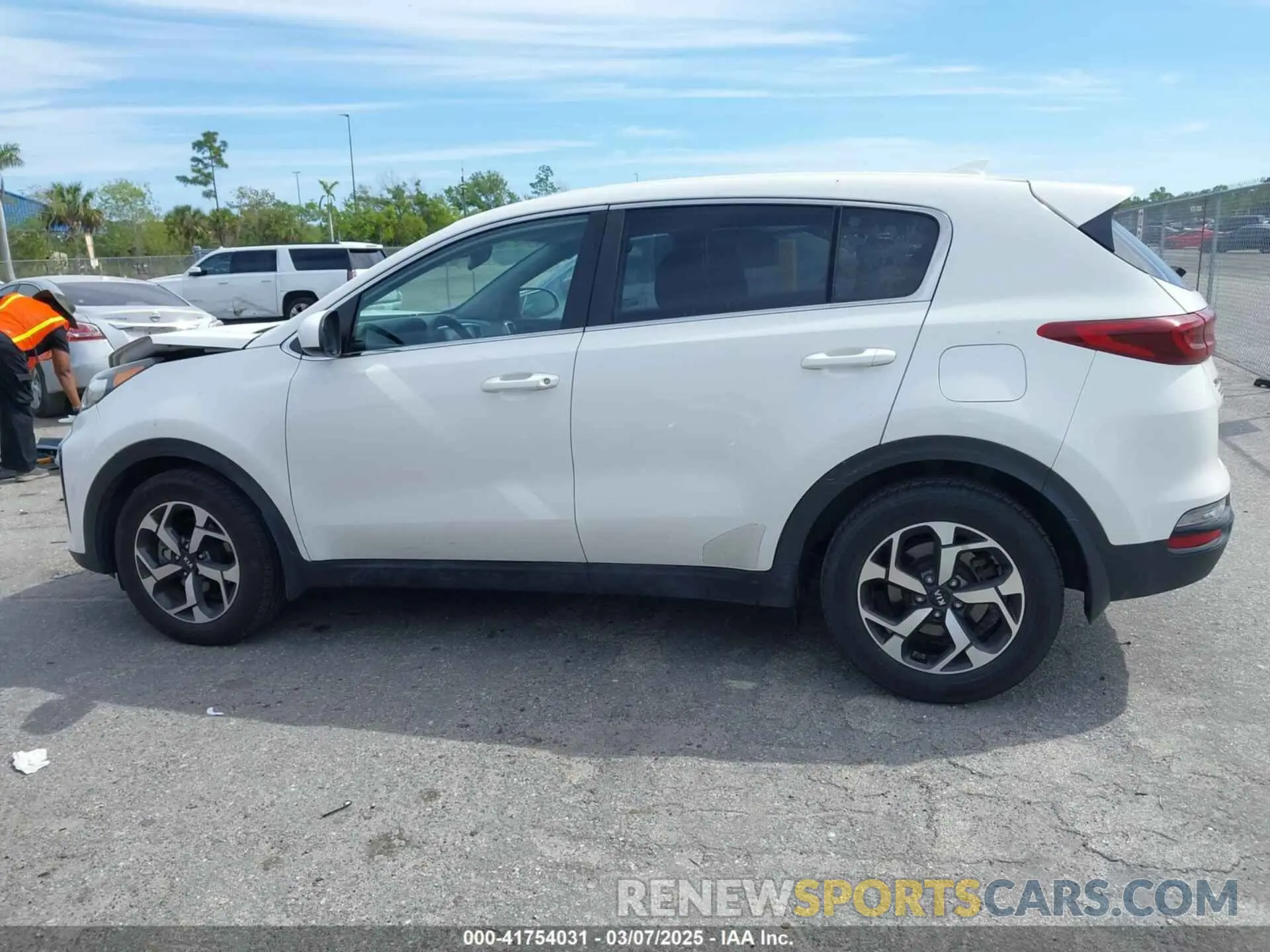 15 fotografías del automóvil dañado KNDPM3AC7L7723952 KIA SPORTAGE 2020