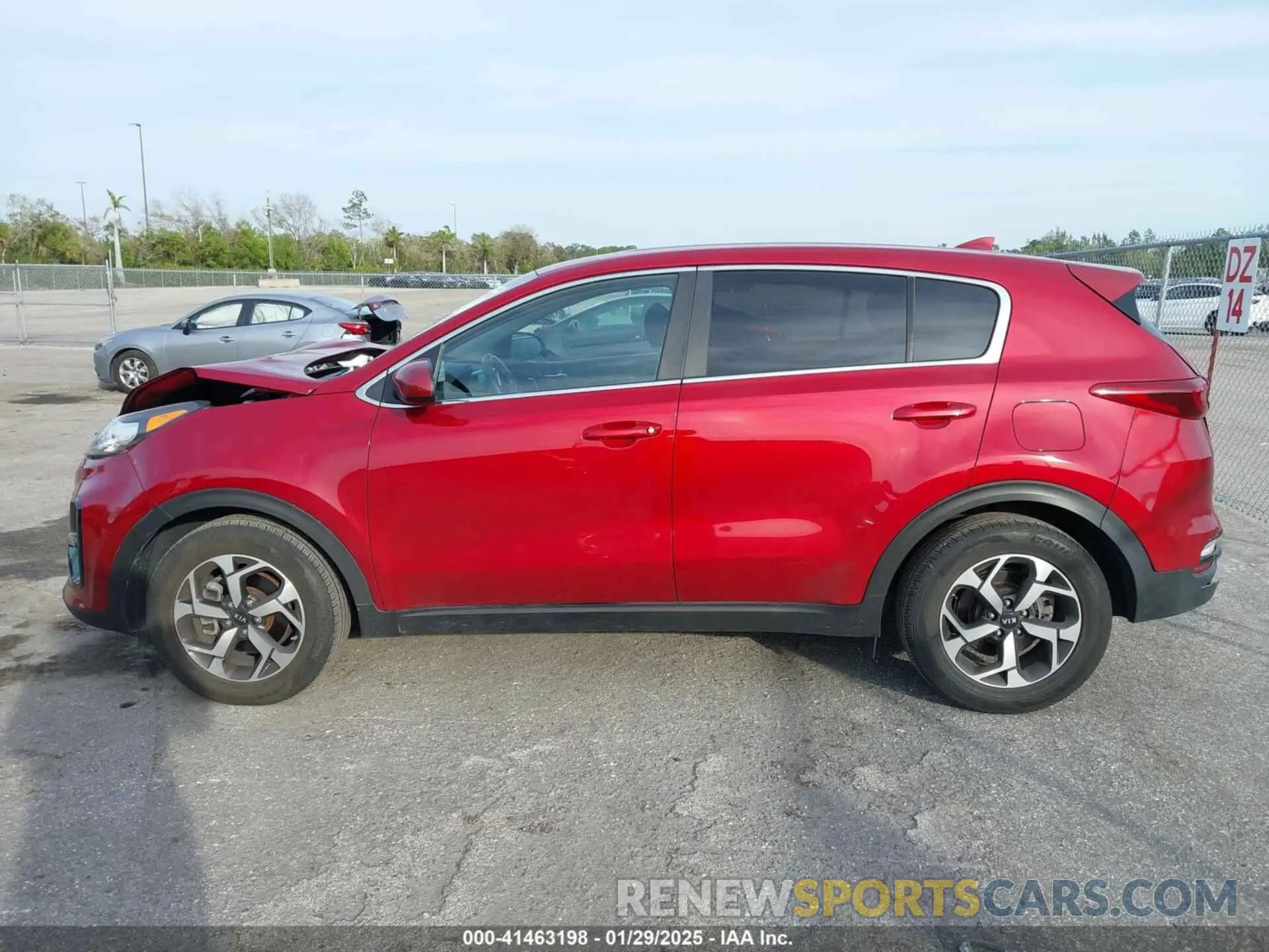 14 fotografías del automóvil dañado KNDPM3AC7L7742517 KIA SPORTAGE 2020