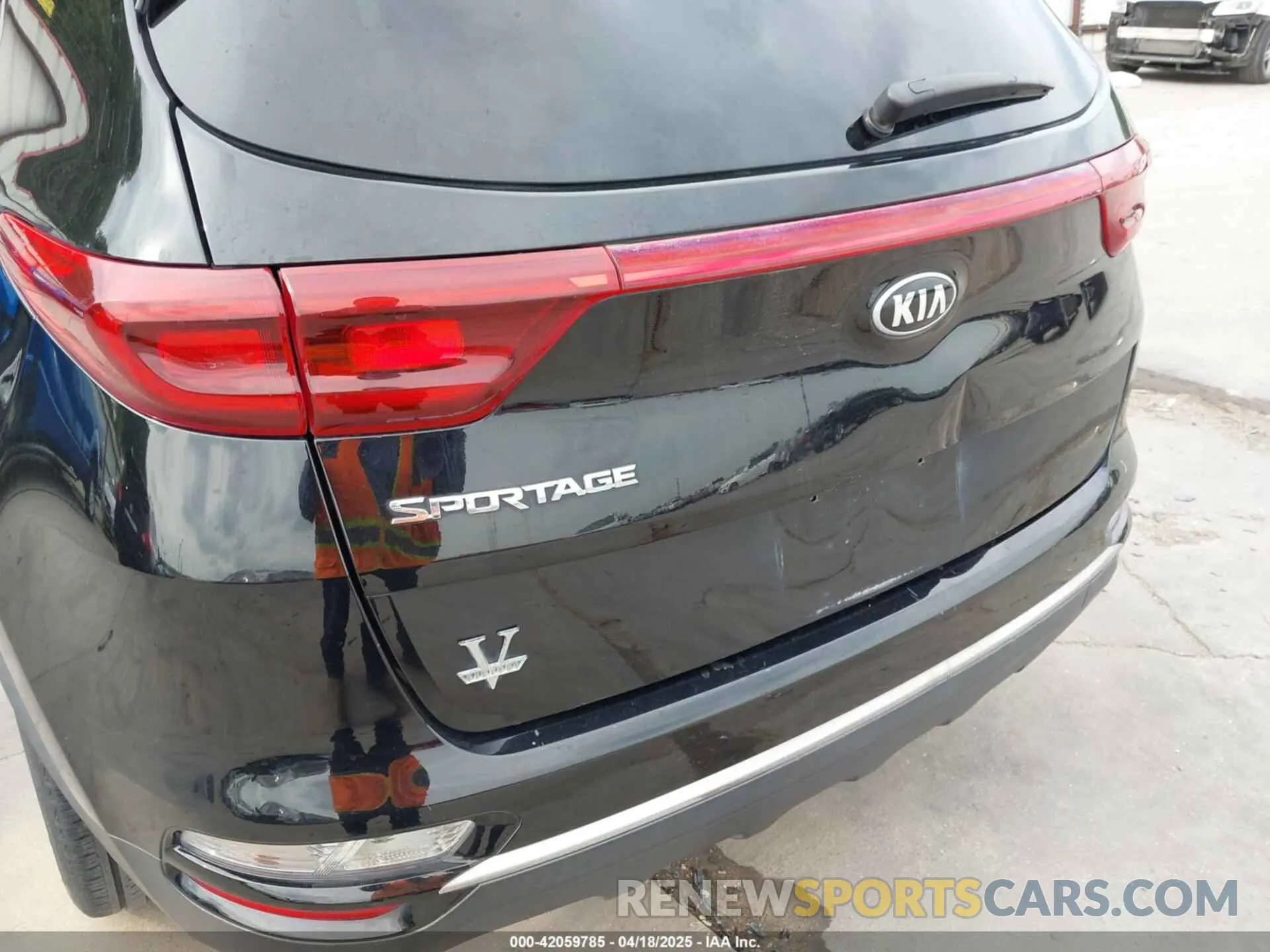 16 fotografías del automóvil dañado KNDPM3AC7L7836932 KIA SPORTAGE 2020