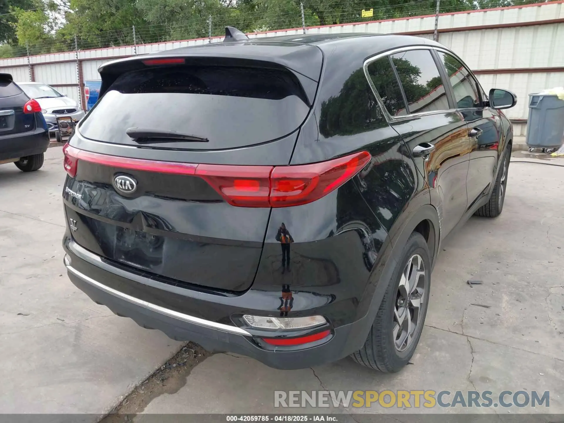 4 fotografías del automóvil dañado KNDPM3AC7L7836932 KIA SPORTAGE 2020