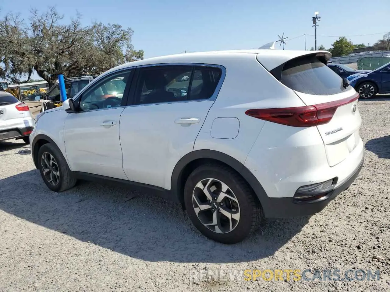 2 fotografías del automóvil dañado KNDPM3AC8L7638599 KIA SPORTAGE 2020