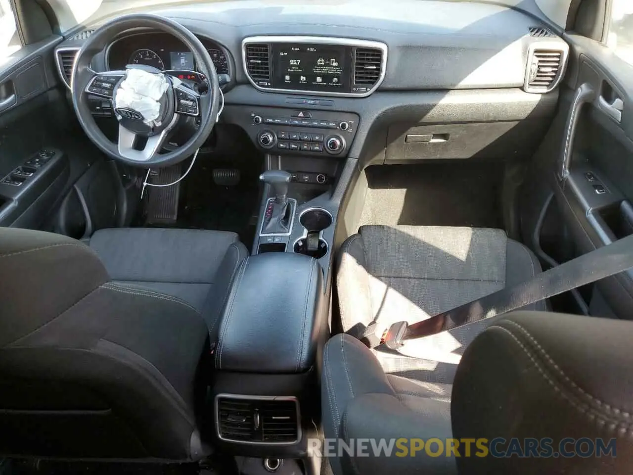 8 fotografías del automóvil dañado KNDPM3AC8L7638599 KIA SPORTAGE 2020