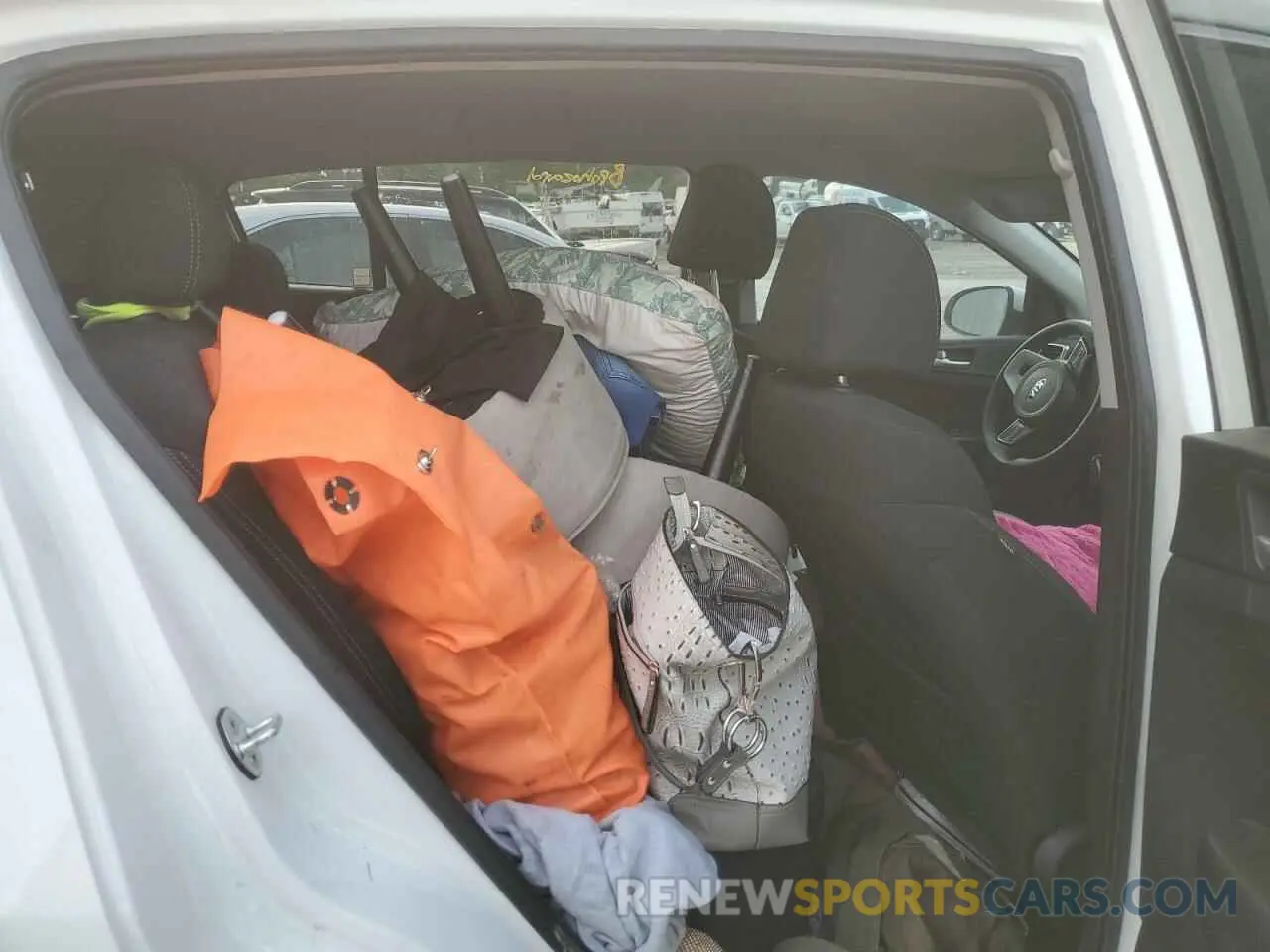 11 fotografías del automóvil dañado KNDPM3AC9L7773820 KIA SPORTAGE 2020