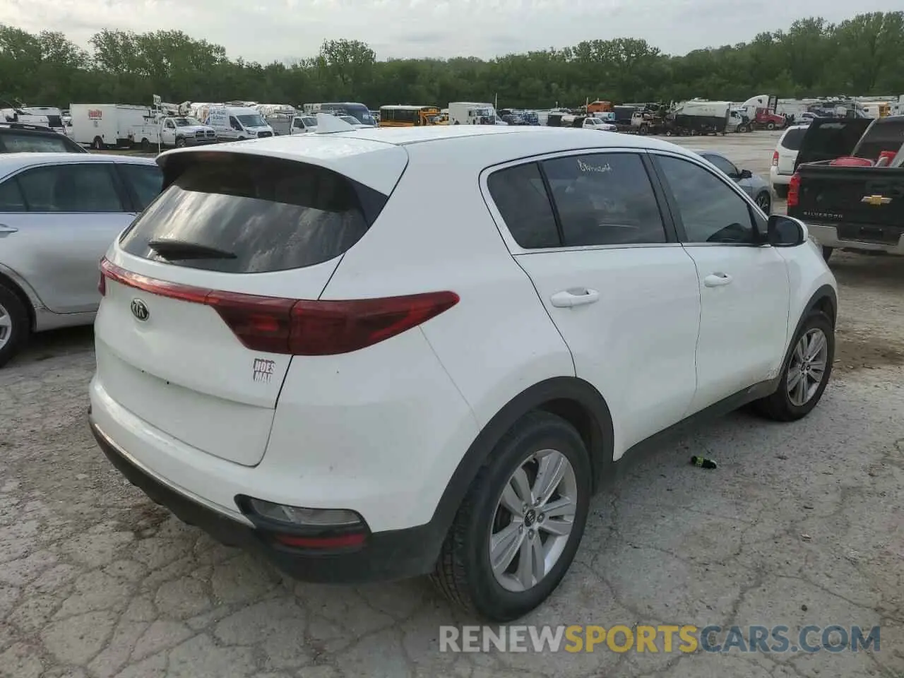 3 fotografías del automóvil dañado KNDPM3AC9L7773820 KIA SPORTAGE 2020