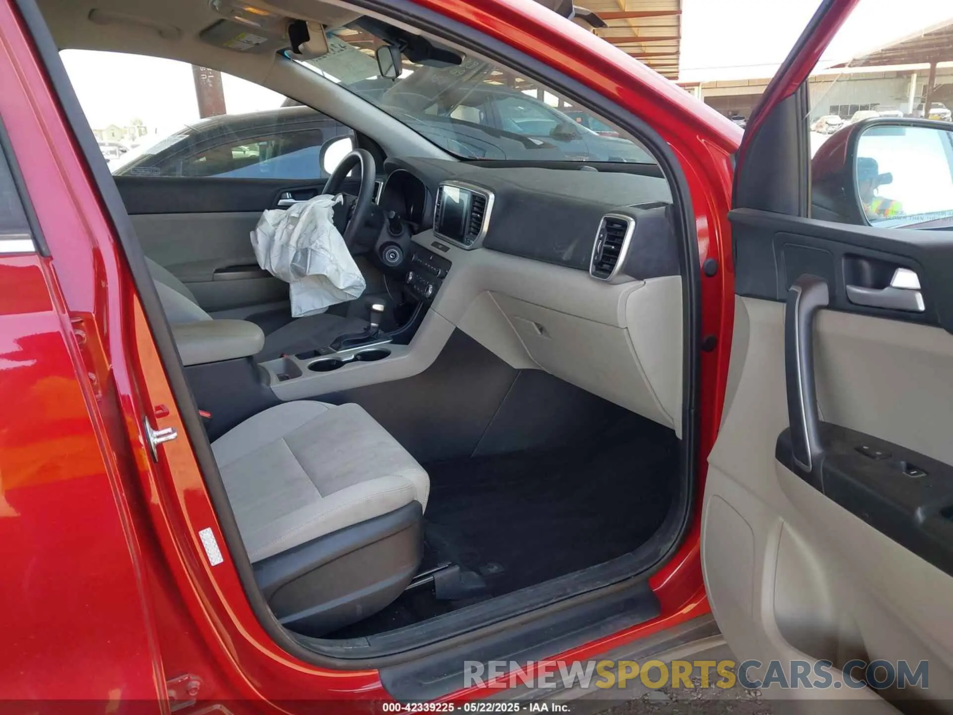 5 fotografías del automóvil dañado KNDPM3AC9L7817282 KIA SPORTAGE 2020