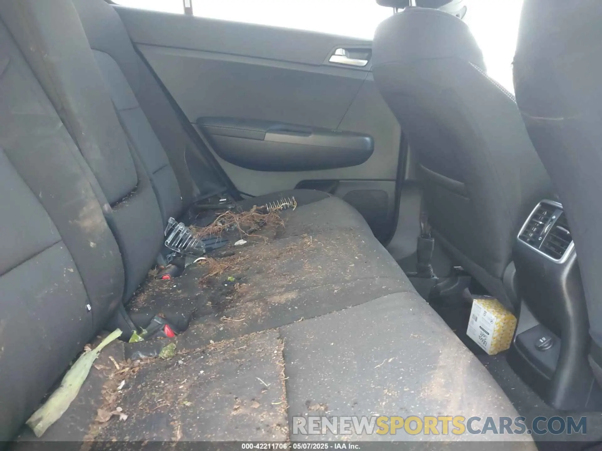 8 fotografías del automóvil dañado KNDPM3AC9L7835944 KIA SPORTAGE 2020