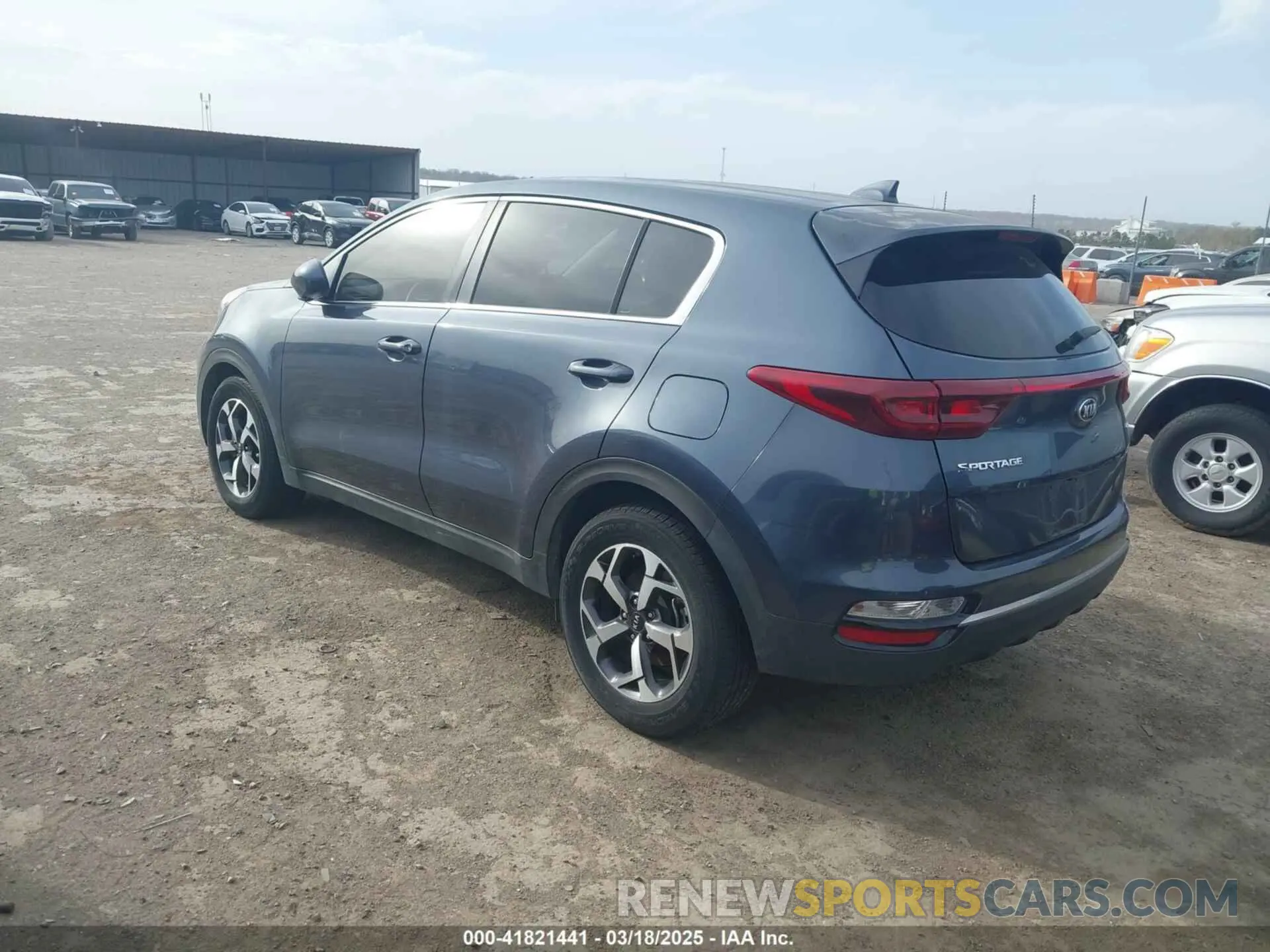 3 fotografías del automóvil dañado KNDPM3ACXL7718082 KIA SPORTAGE 2020