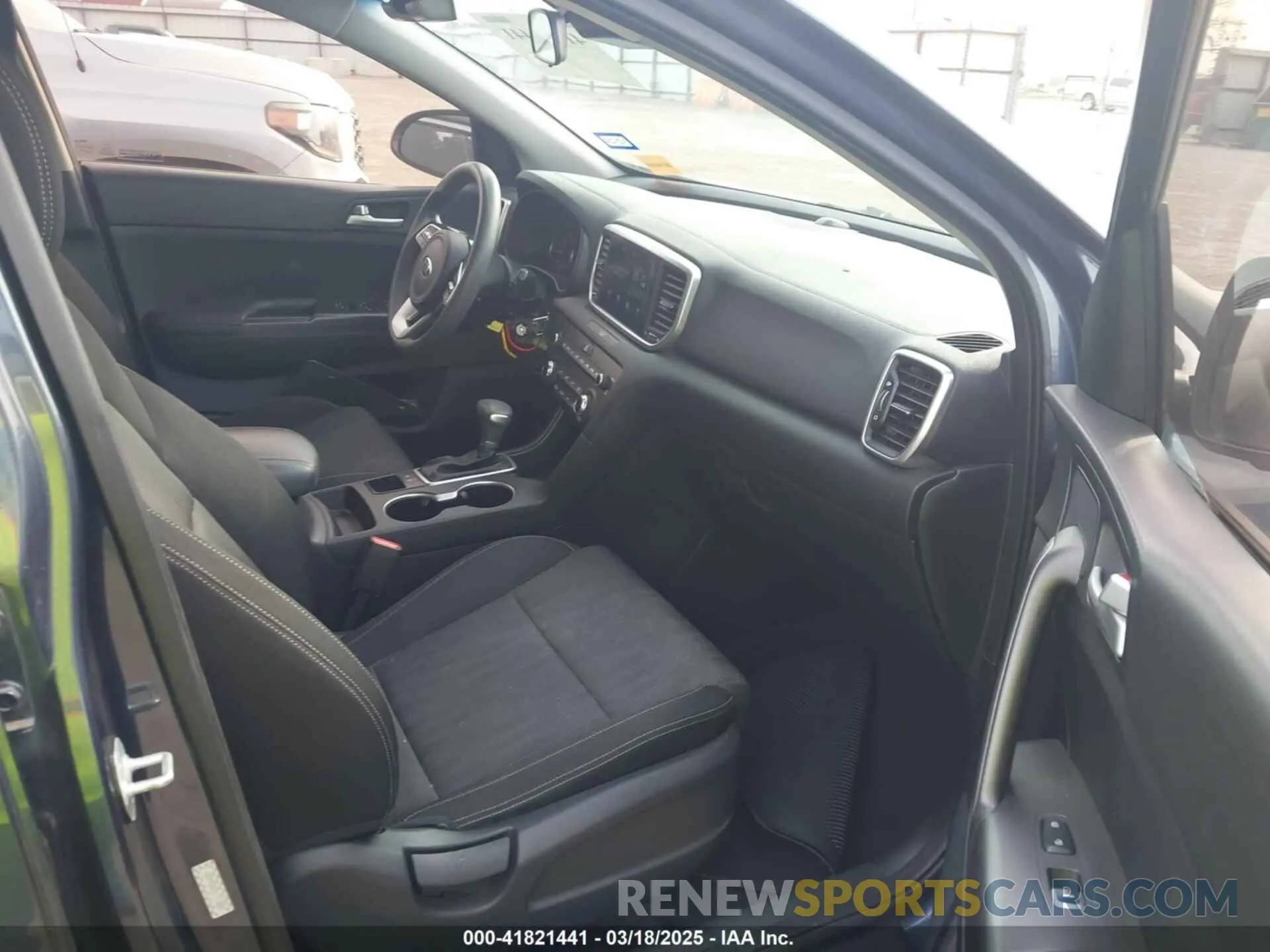 5 fotografías del automóvil dañado KNDPM3ACXL7718082 KIA SPORTAGE 2020