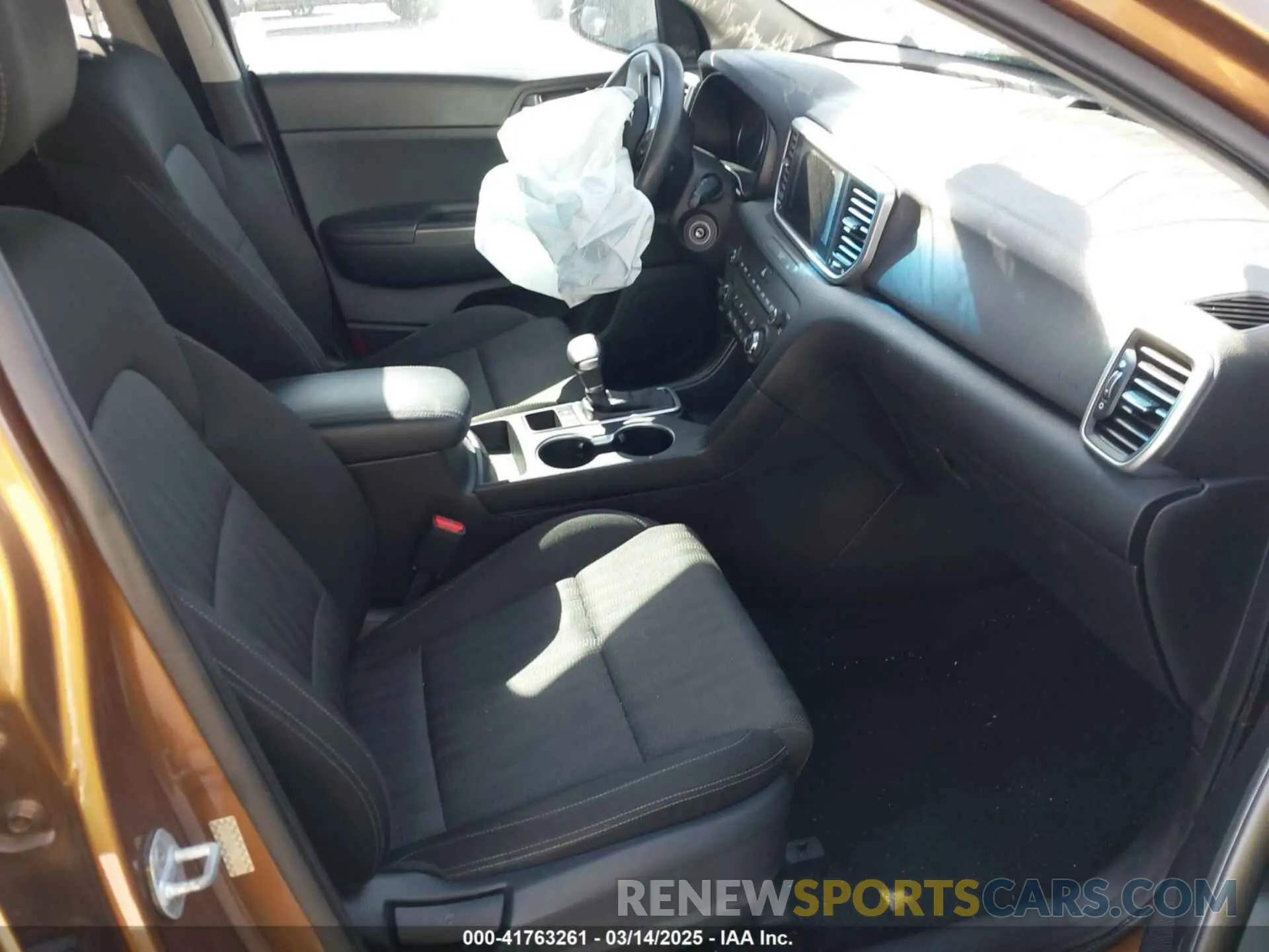 5 fotografías del automóvil dañado KNDPM3ACXL7742544 KIA SPORTAGE 2020