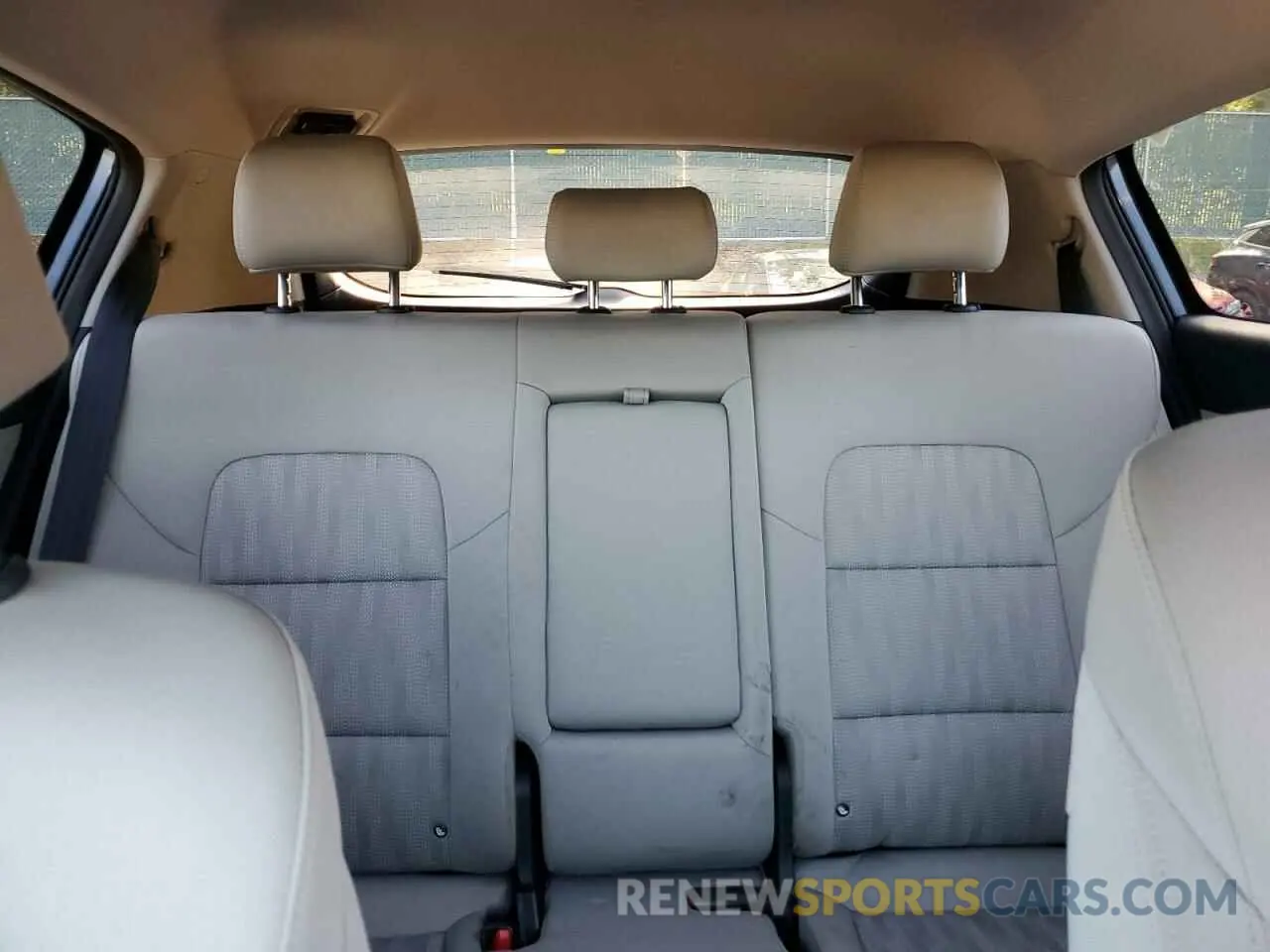 10 fotografías del automóvil dañado KNDPMCAC0L7714395 KIA SPORTAGE 2020