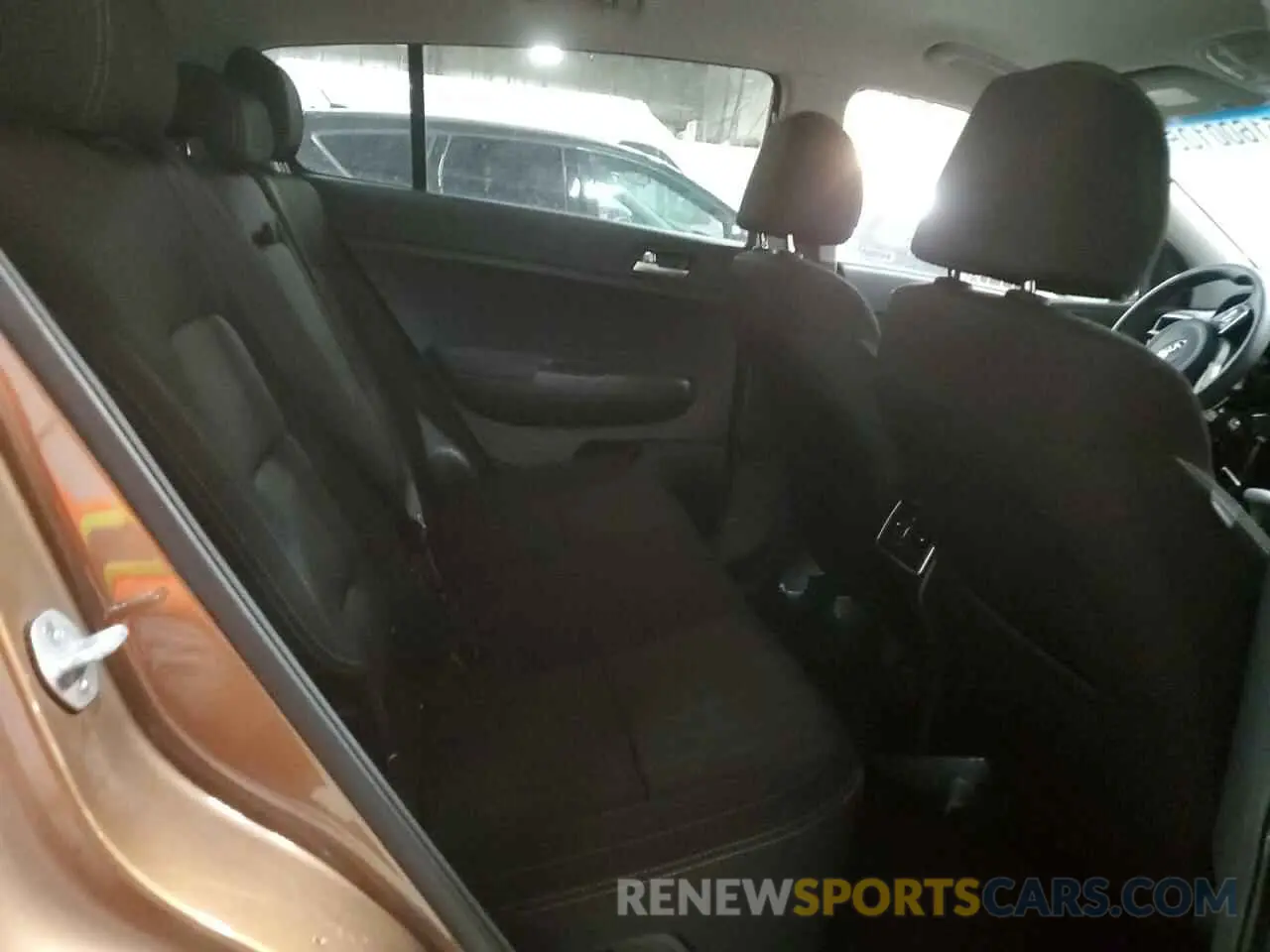 11 fotografías del automóvil dañado KNDPMCAC0L7737658 KIA SPORTAGE 2020