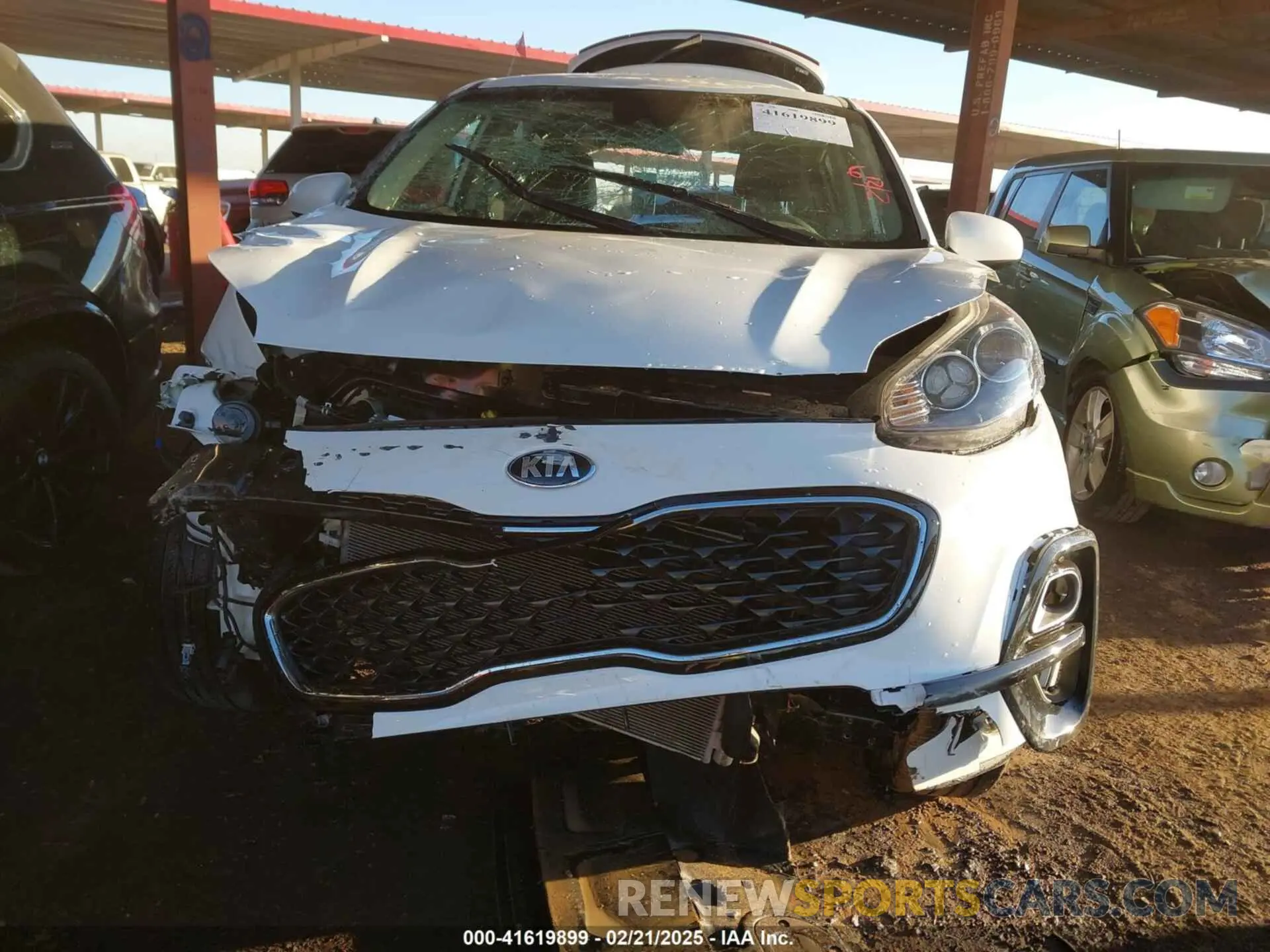 6 fotografías del automóvil dañado KNDPMCAC1L7689099 KIA SPORTAGE 2020
