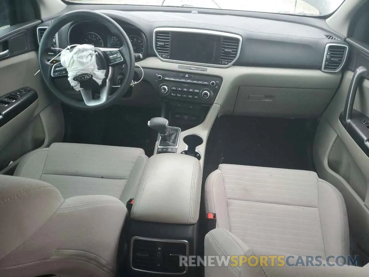 8 fotografías del automóvil dañado KNDPMCAC1L7691905 KIA SPORTAGE 2020
