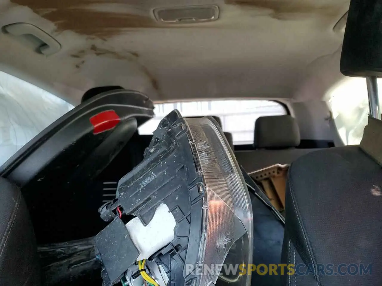 10 fotografías del automóvil dañado KNDPMCAC1L7763041 KIA SPORTAGE 2020