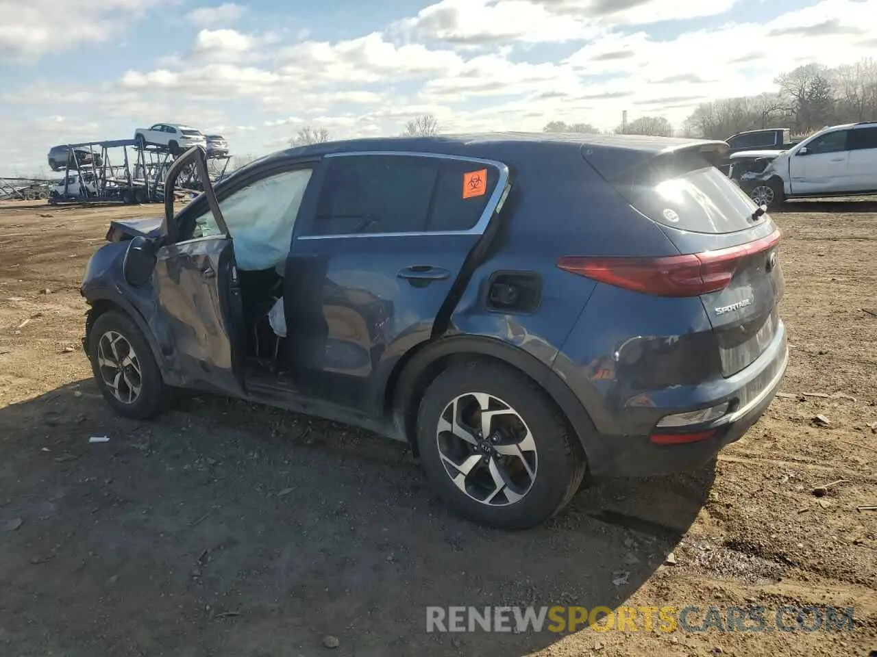 2 fotografías del automóvil dañado KNDPMCAC1L7763041 KIA SPORTAGE 2020