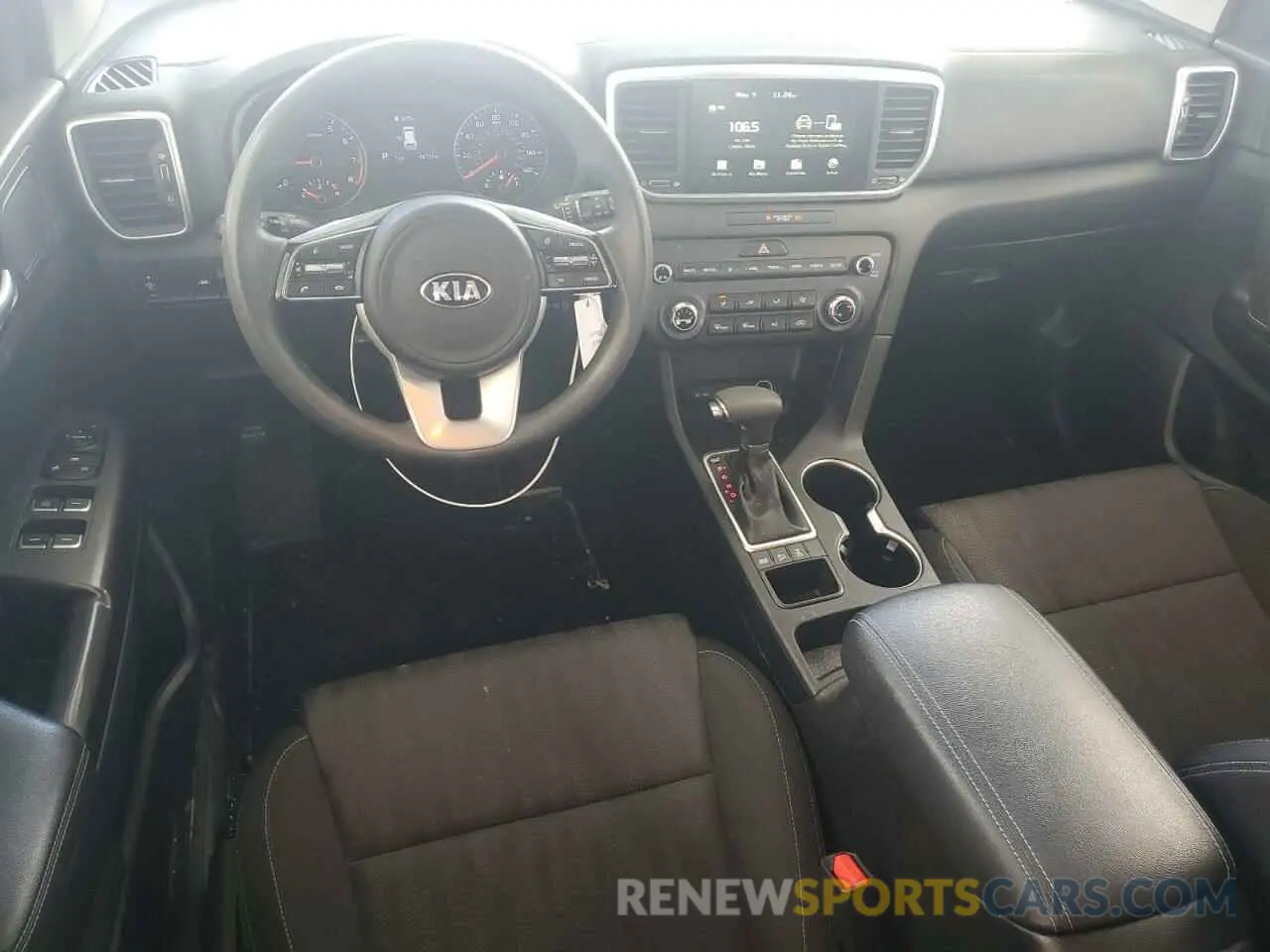 8 fotografías del automóvil dañado KNDPMCAC1L7803277 KIA SPORTAGE 2020