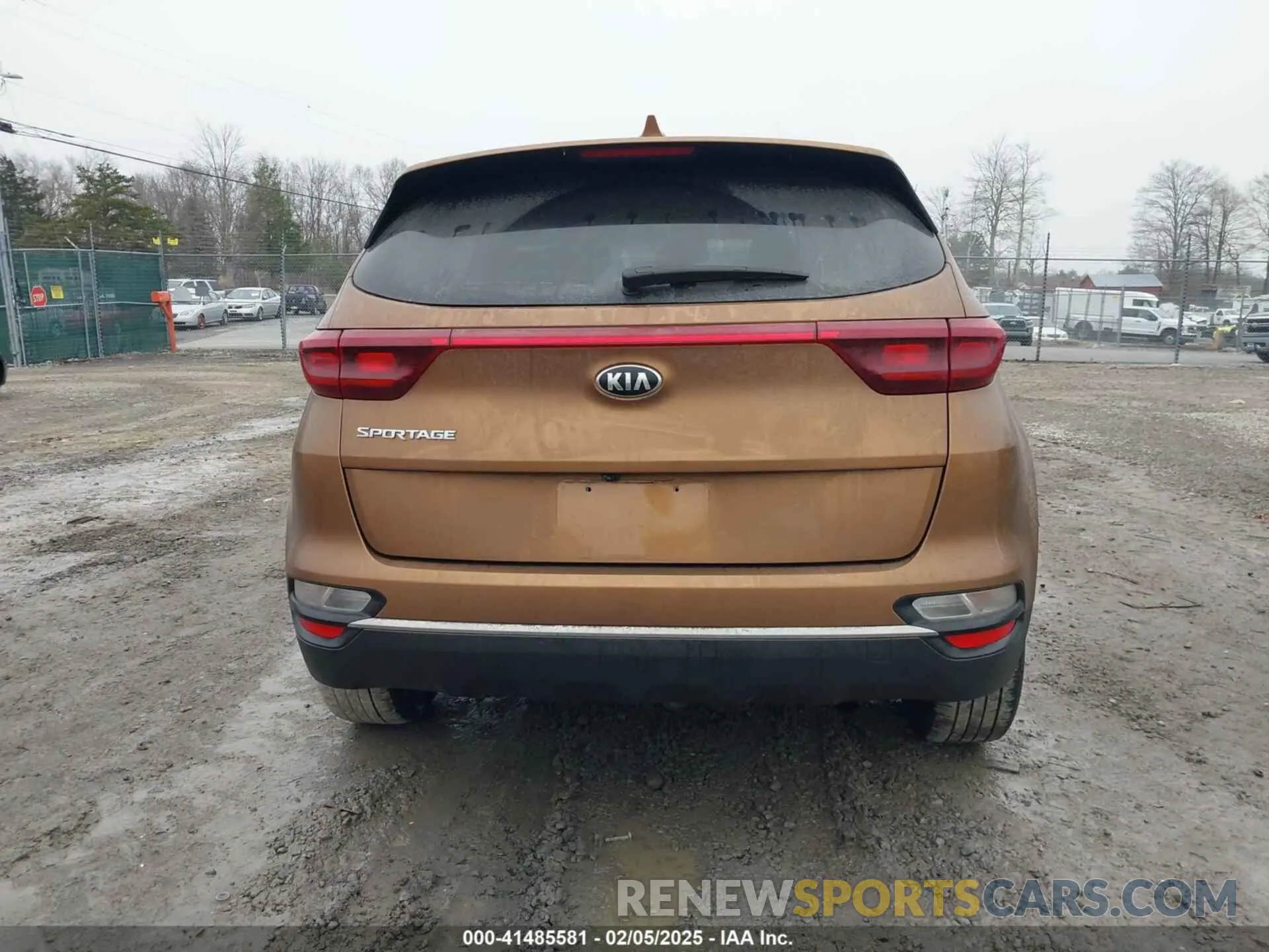 16 fotografías del automóvil dañado KNDPMCAC1L7807586 KIA SPORTAGE 2020