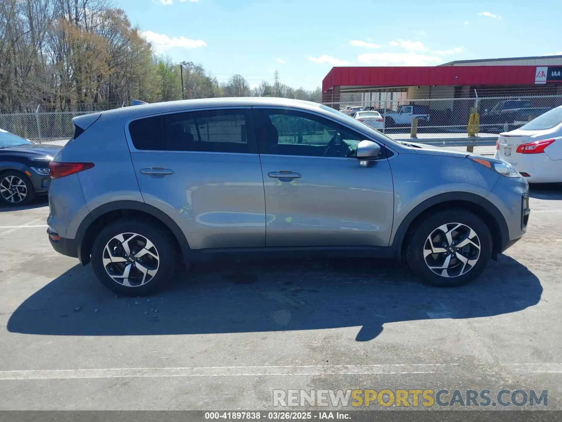 10 fotografías del automóvil dañado KNDPMCAC1L7839423 KIA SPORTAGE 2020