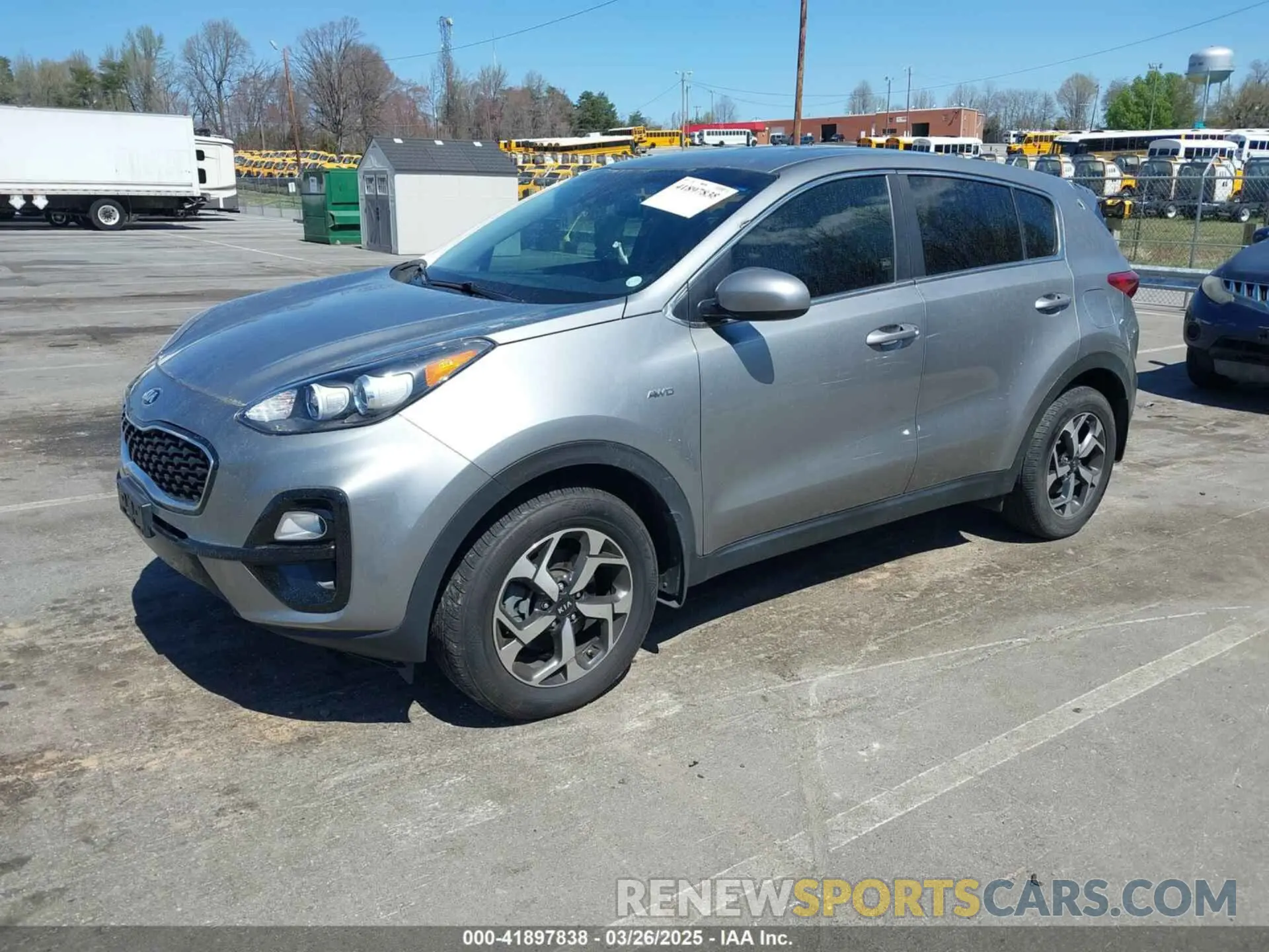 2 fotografías del automóvil dañado KNDPMCAC1L7839423 KIA SPORTAGE 2020