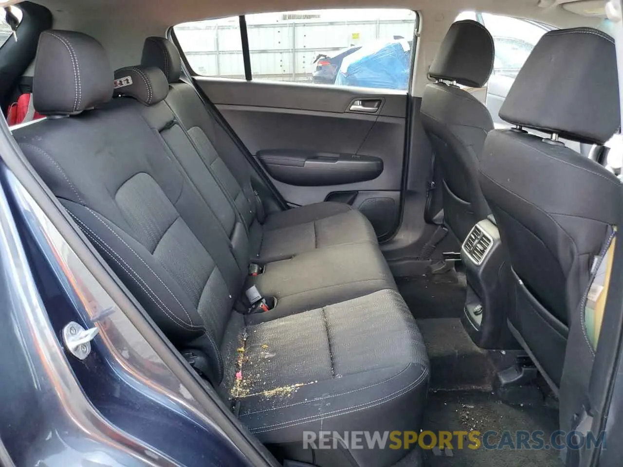 11 fotografías del automóvil dañado KNDPMCAC2L7630420 KIA SPORTAGE 2020