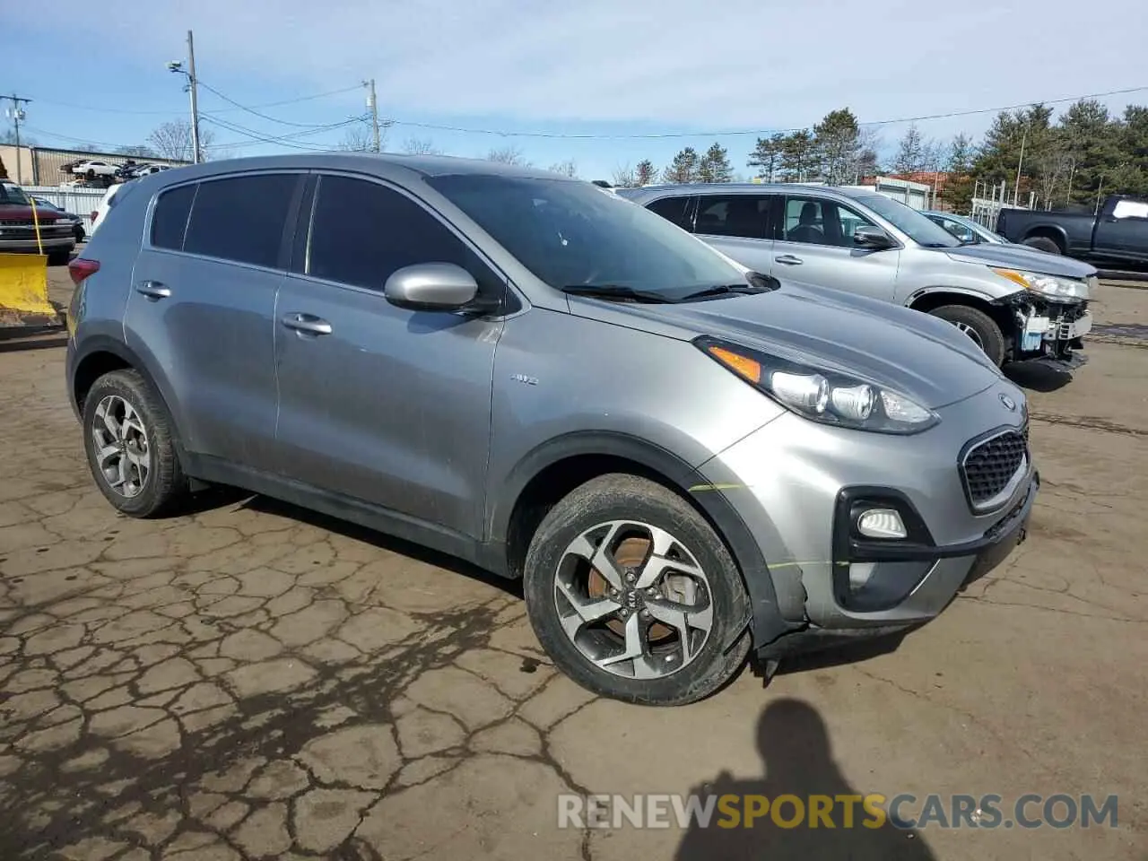 4 fotografías del automóvil dañado KNDPMCAC2L7643944 KIA SPORTAGE 2020