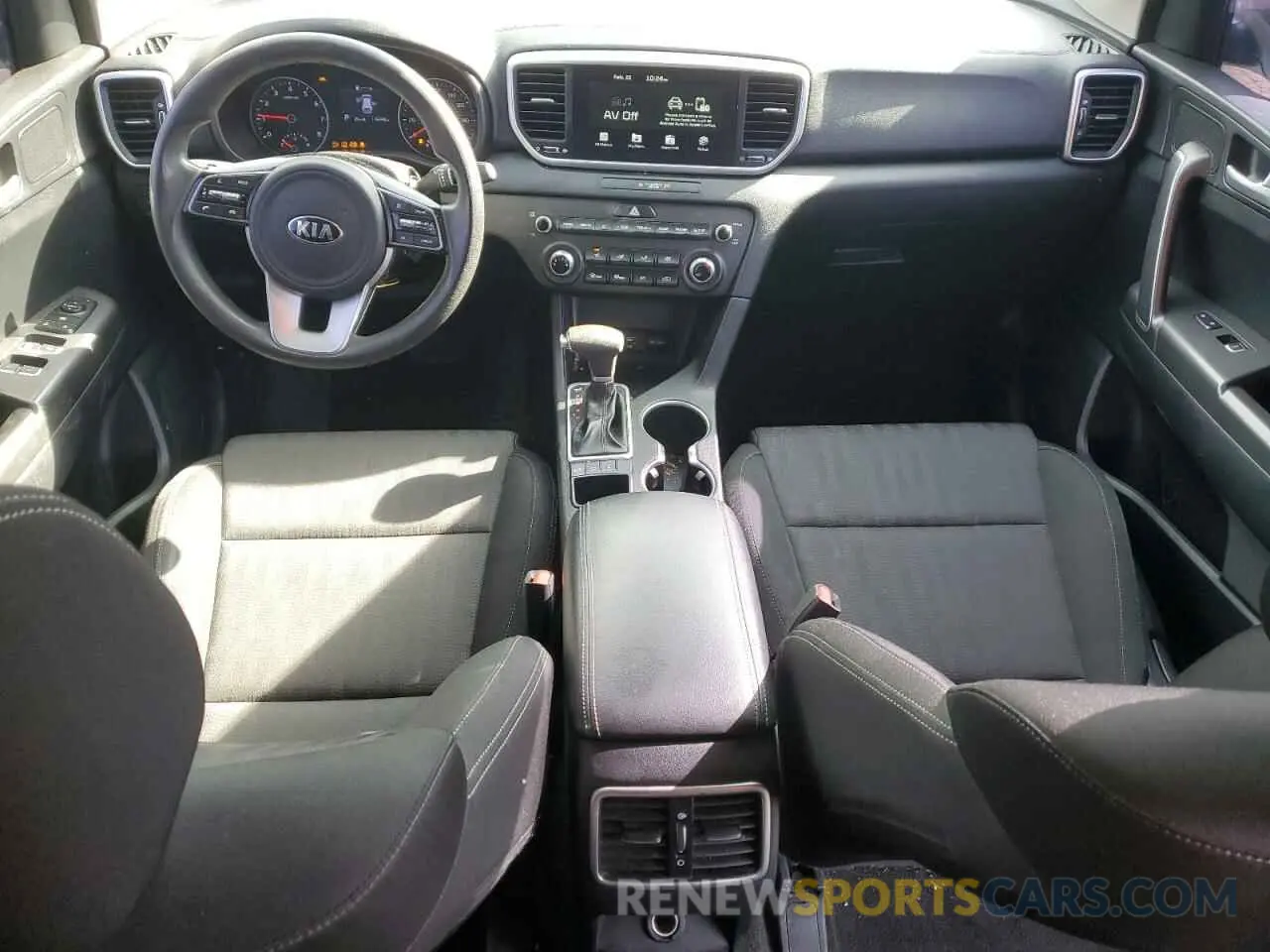 8 fotografías del automóvil dañado KNDPMCAC2L7643944 KIA SPORTAGE 2020