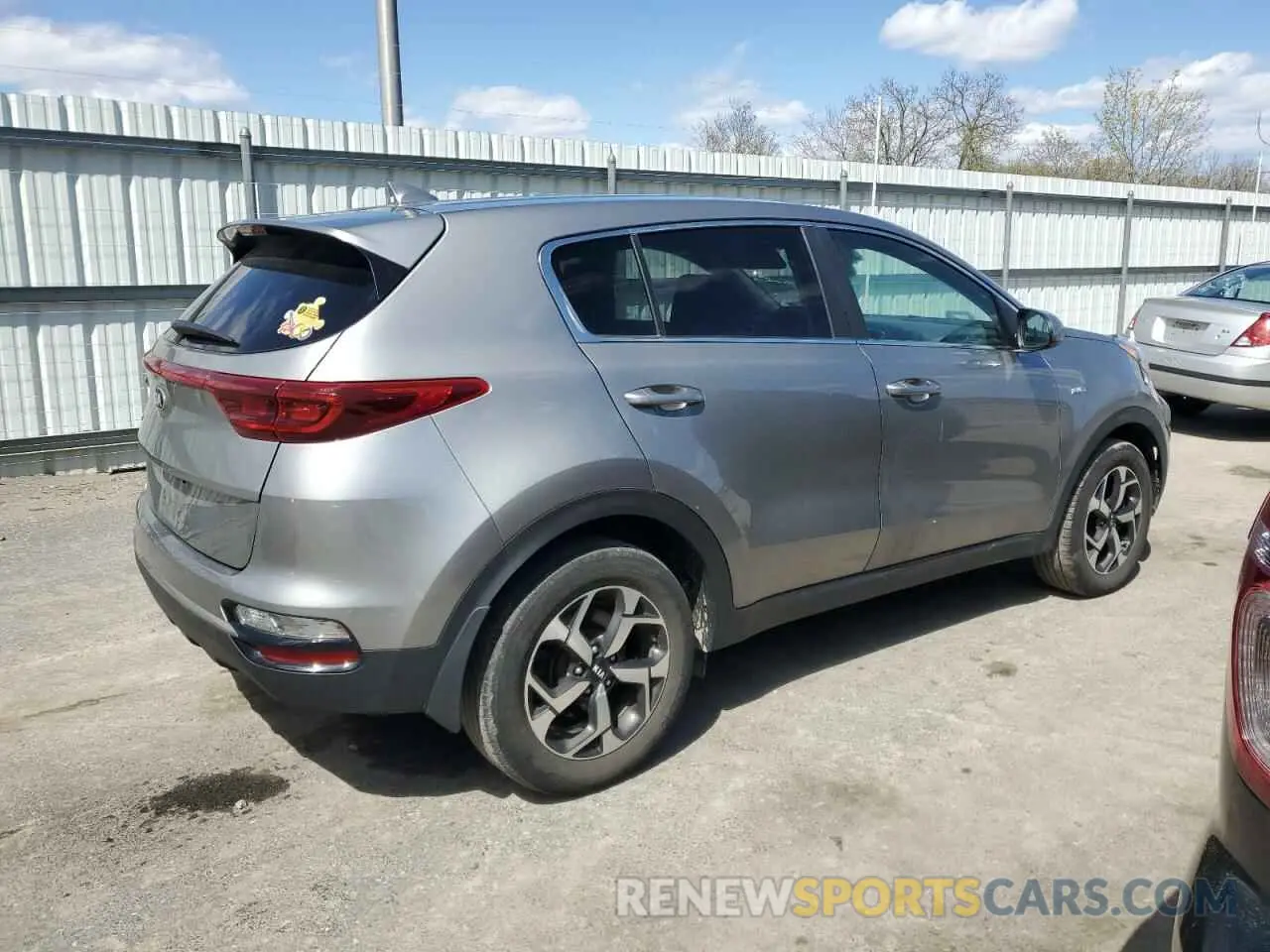 3 fotografías del automóvil dañado KNDPMCAC2L7781578 KIA SPORTAGE 2020