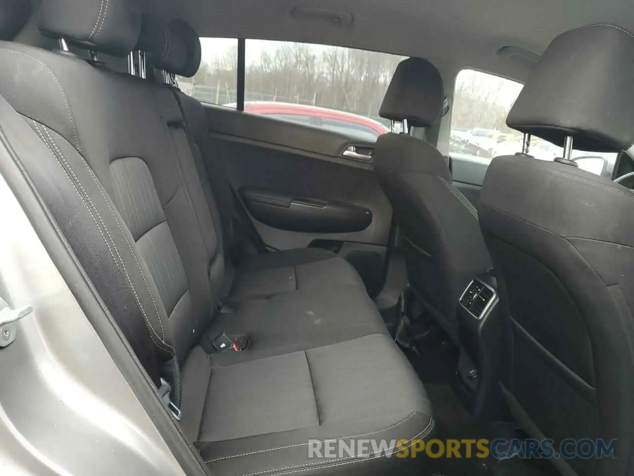 11 fotografías del automóvil dañado KNDPMCAC2L7796288 KIA SPORTAGE 2020