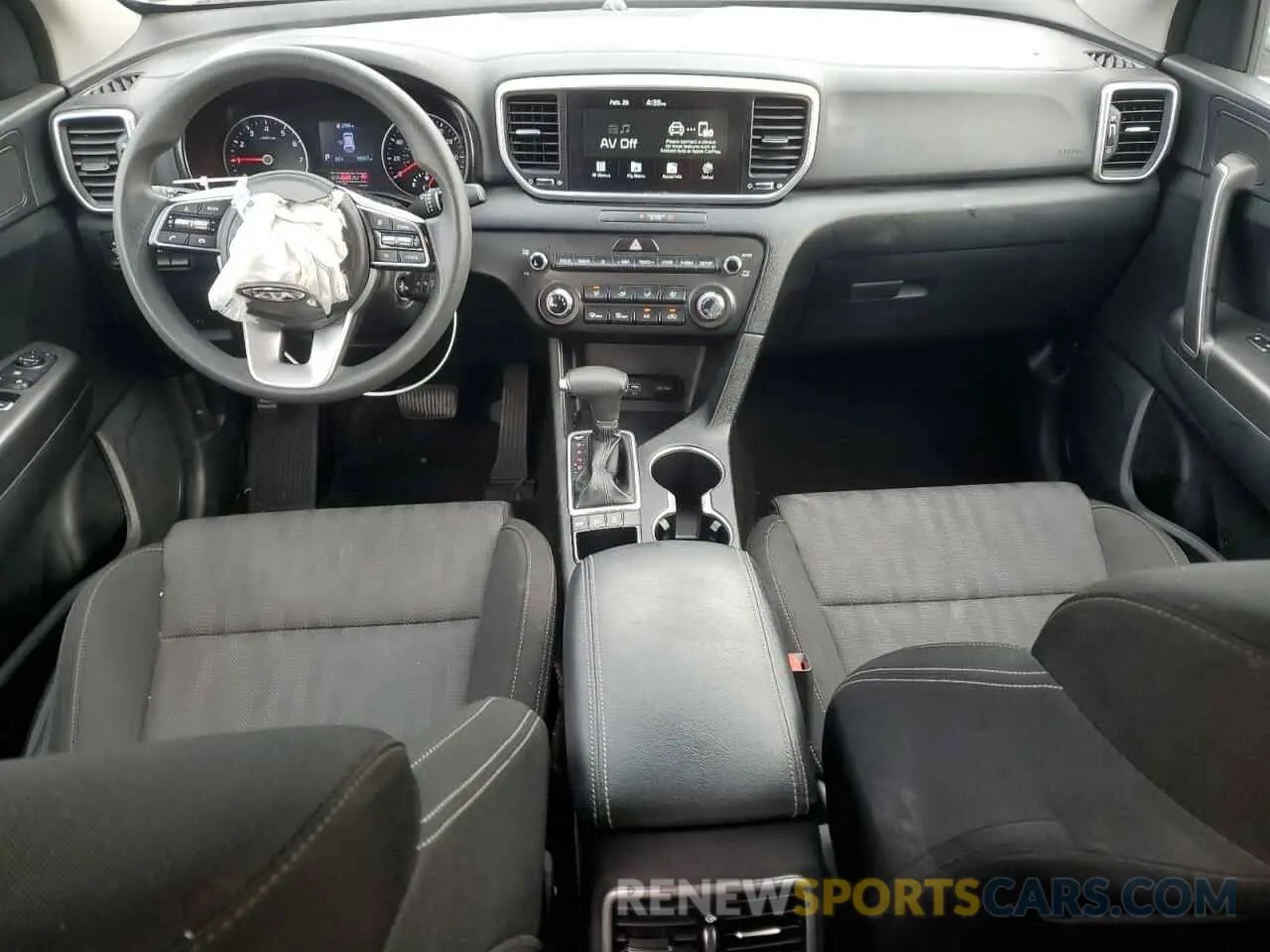 8 fotografías del automóvil dañado KNDPMCAC2L7796288 KIA SPORTAGE 2020