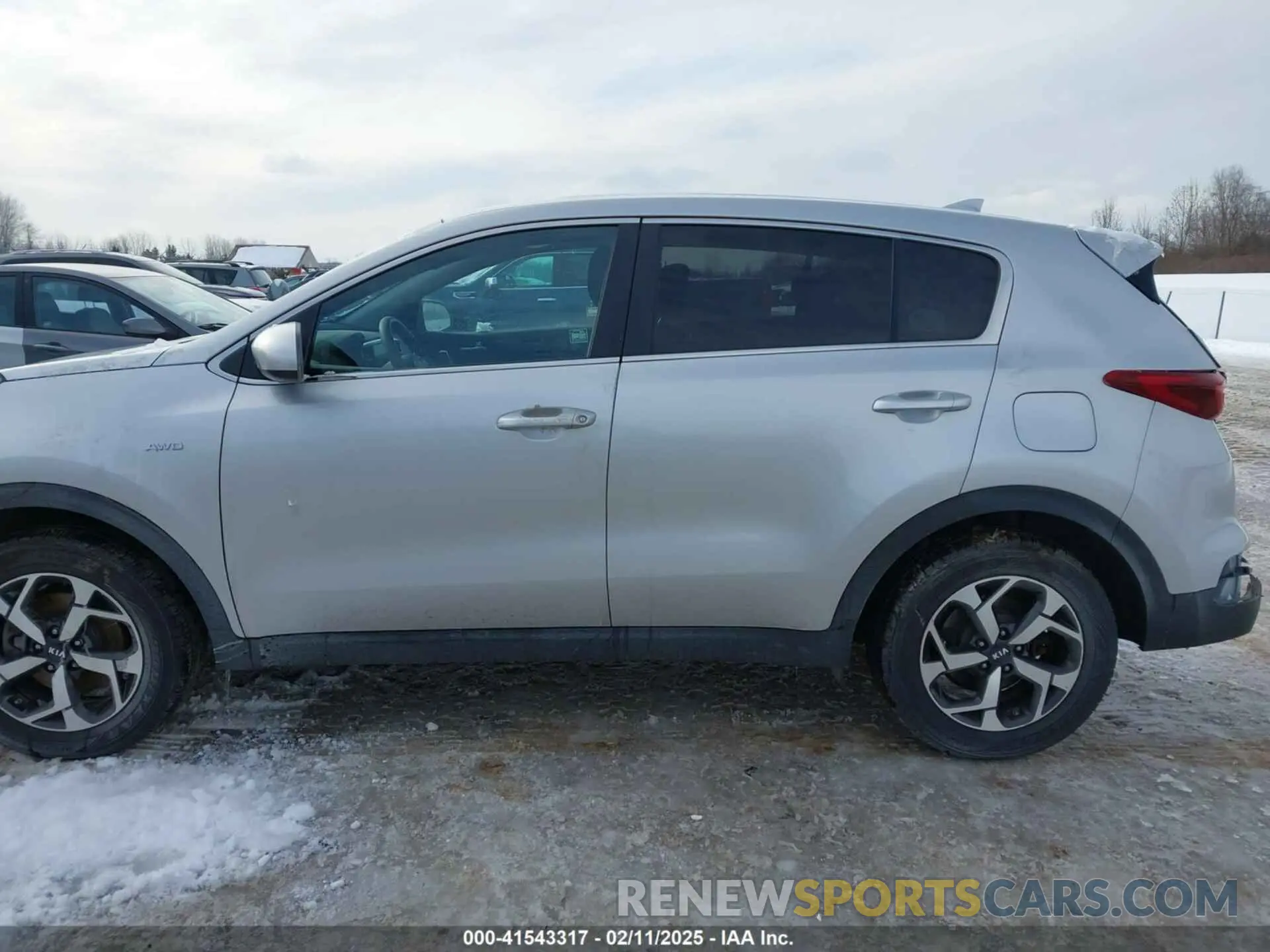 13 fotografías del automóvil dañado KNDPMCAC2L7826907 KIA SPORTAGE 2020