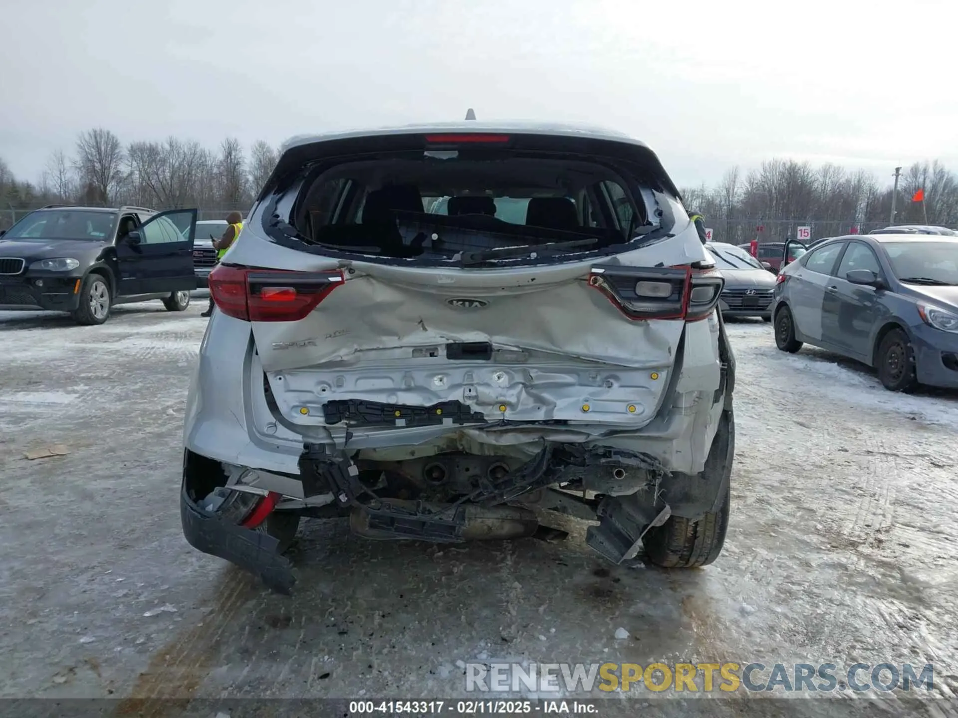 15 fotografías del automóvil dañado KNDPMCAC2L7826907 KIA SPORTAGE 2020