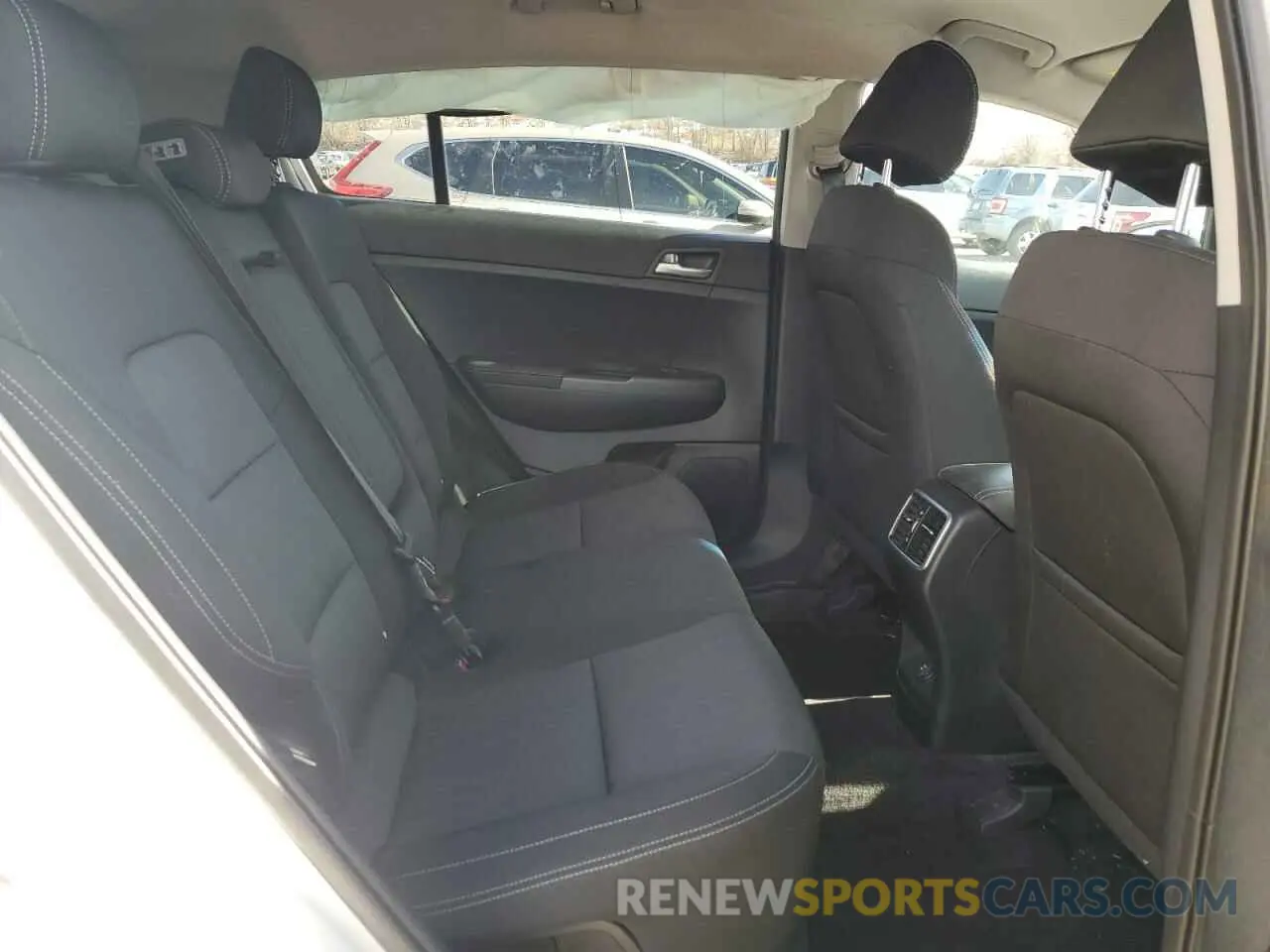 11 fotografías del automóvil dañado KNDPMCAC3L7641720 KIA SPORTAGE 2020