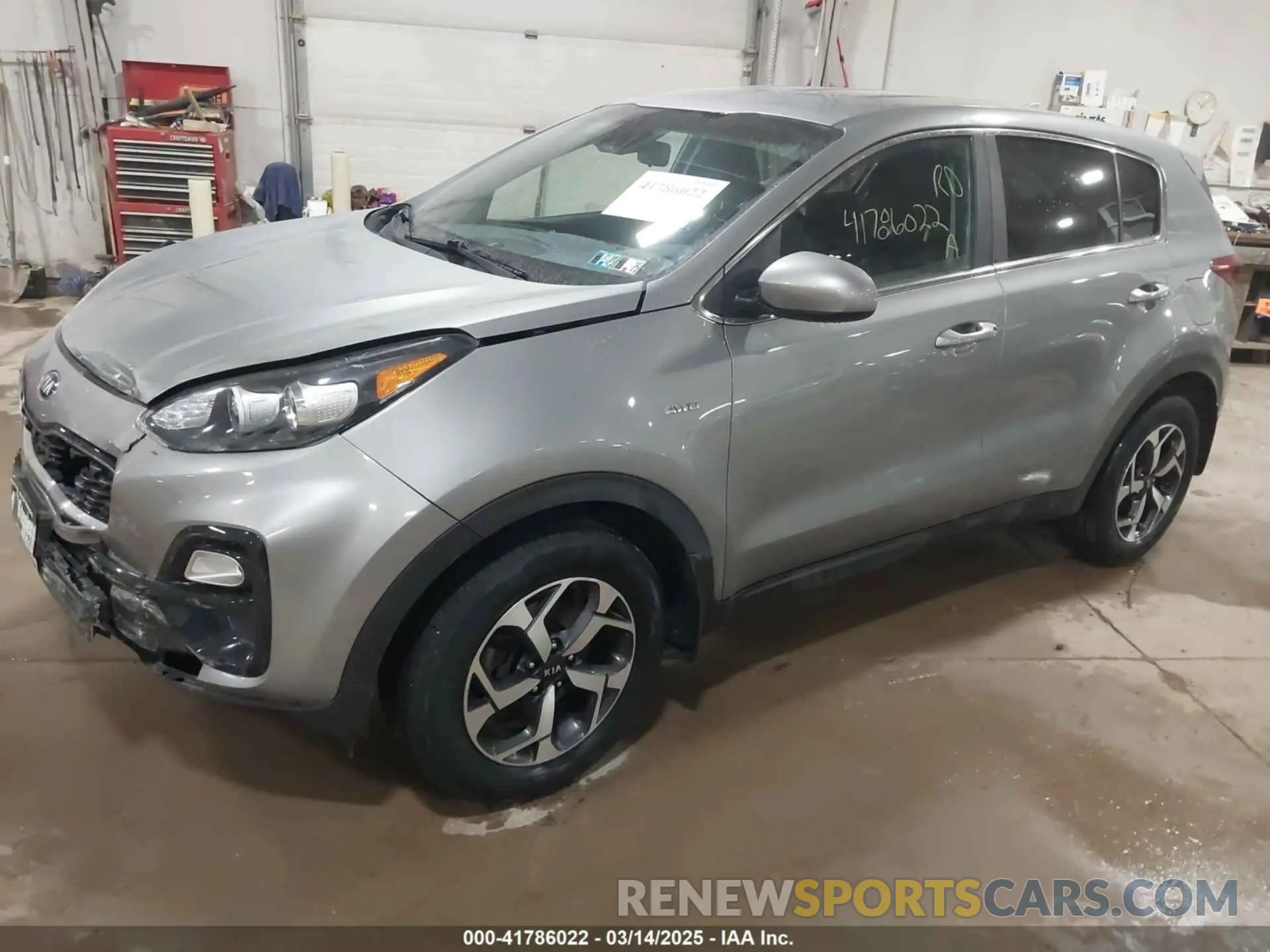 2 fotografías del automóvil dañado KNDPMCAC3L7706016 KIA SPORTAGE 2020
