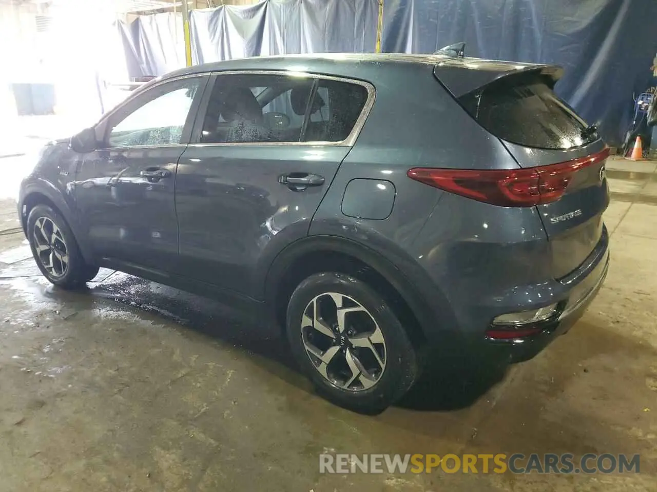2 fotografías del automóvil dañado KNDPMCAC3L7741672 KIA SPORTAGE 2020