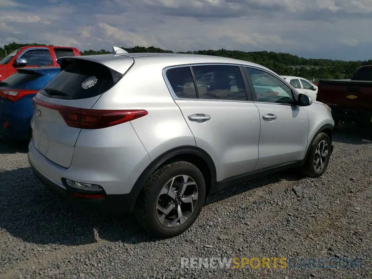 3 fotografías del automóvil dañado KNDPMCAC3L7752445 KIA SPORTAGE 2020