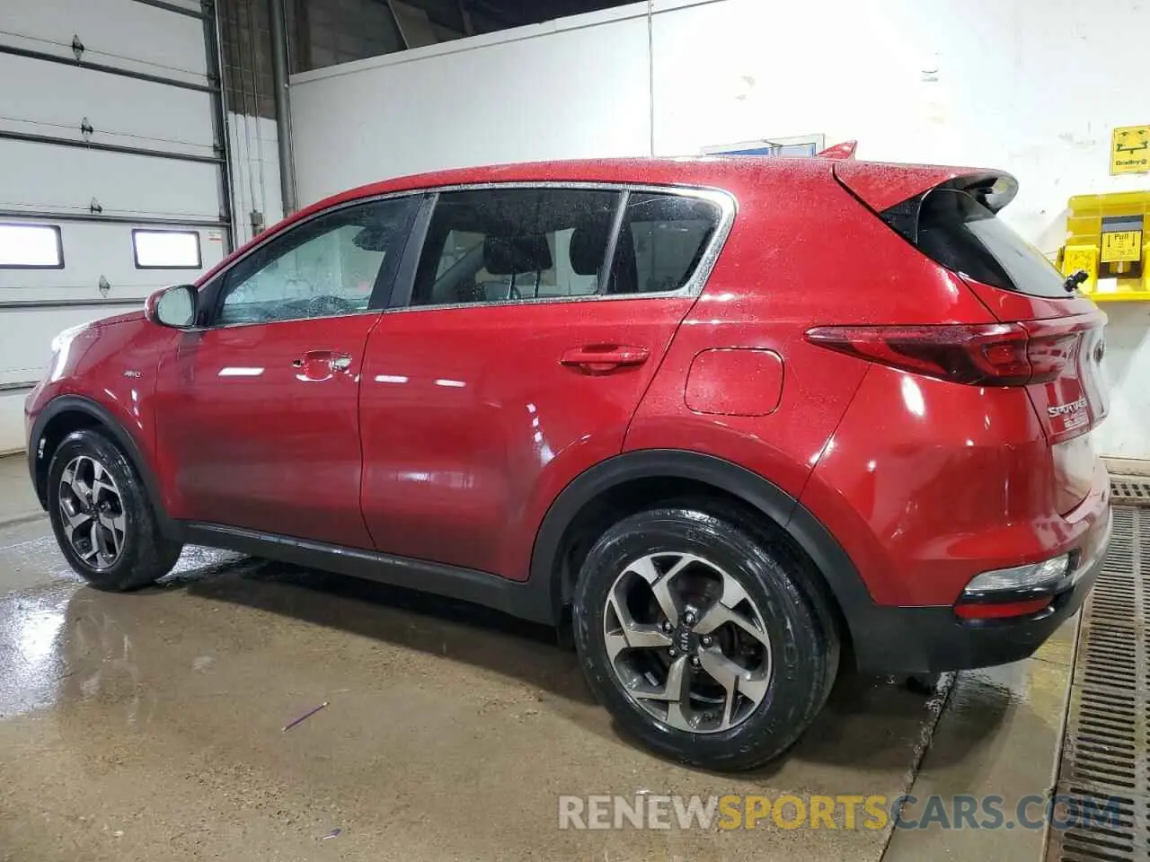2 fotografías del automóvil dañado KNDPMCAC4L7725769 KIA SPORTAGE 2020