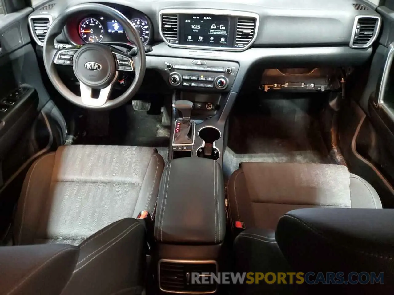 8 fotografías del automóvil dañado KNDPMCAC4L7725769 KIA SPORTAGE 2020