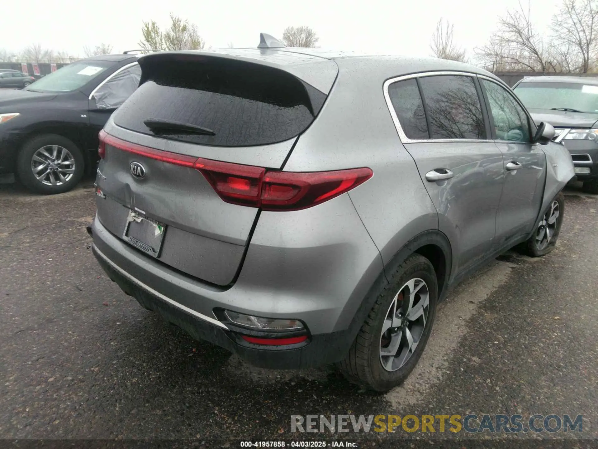 4 fotografías del automóvil dañado KNDPMCAC4L7751398 KIA SPORTAGE 2020