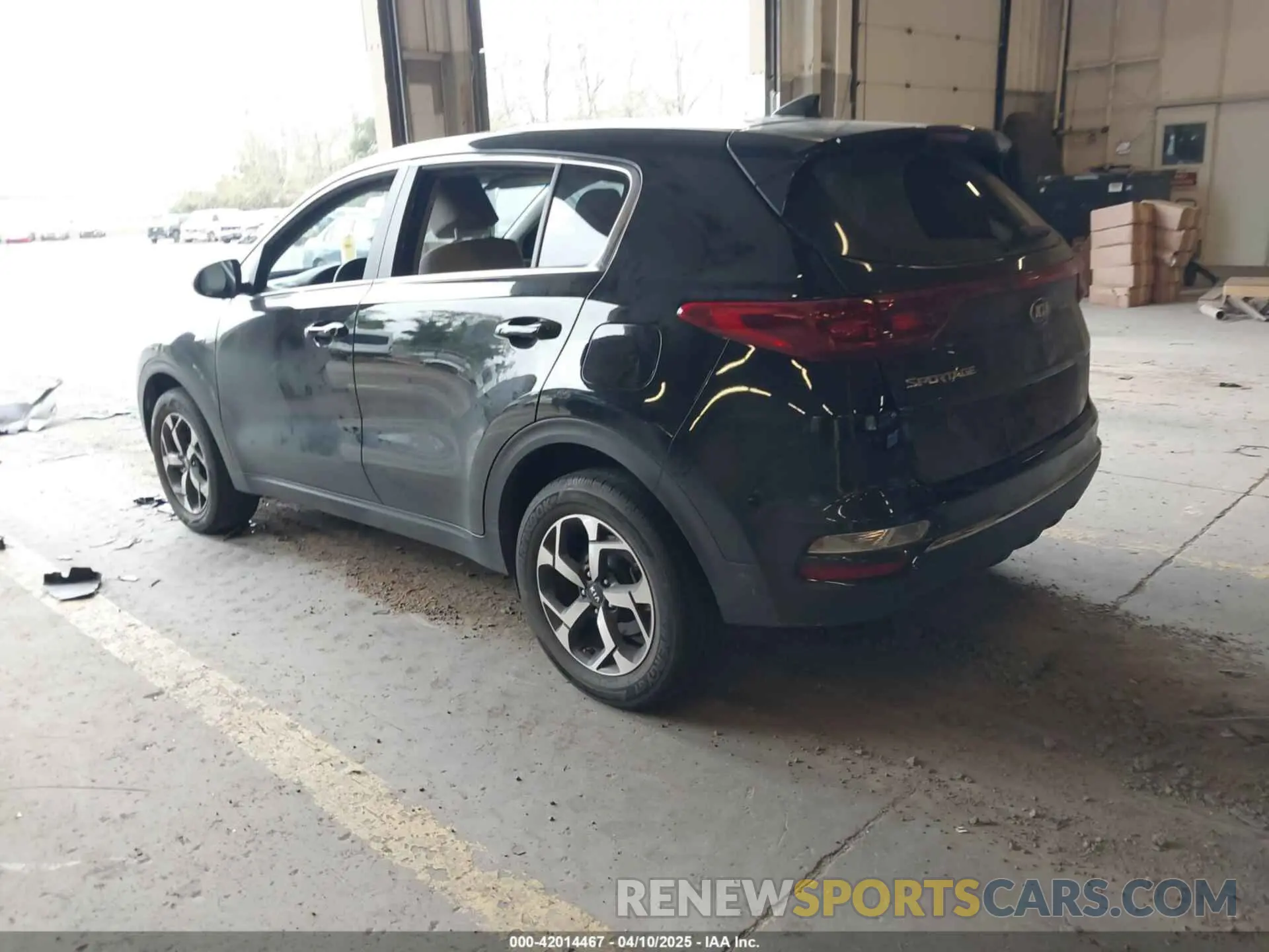 3 fotografías del automóvil dañado KNDPMCAC4L7805735 KIA SPORTAGE 2020