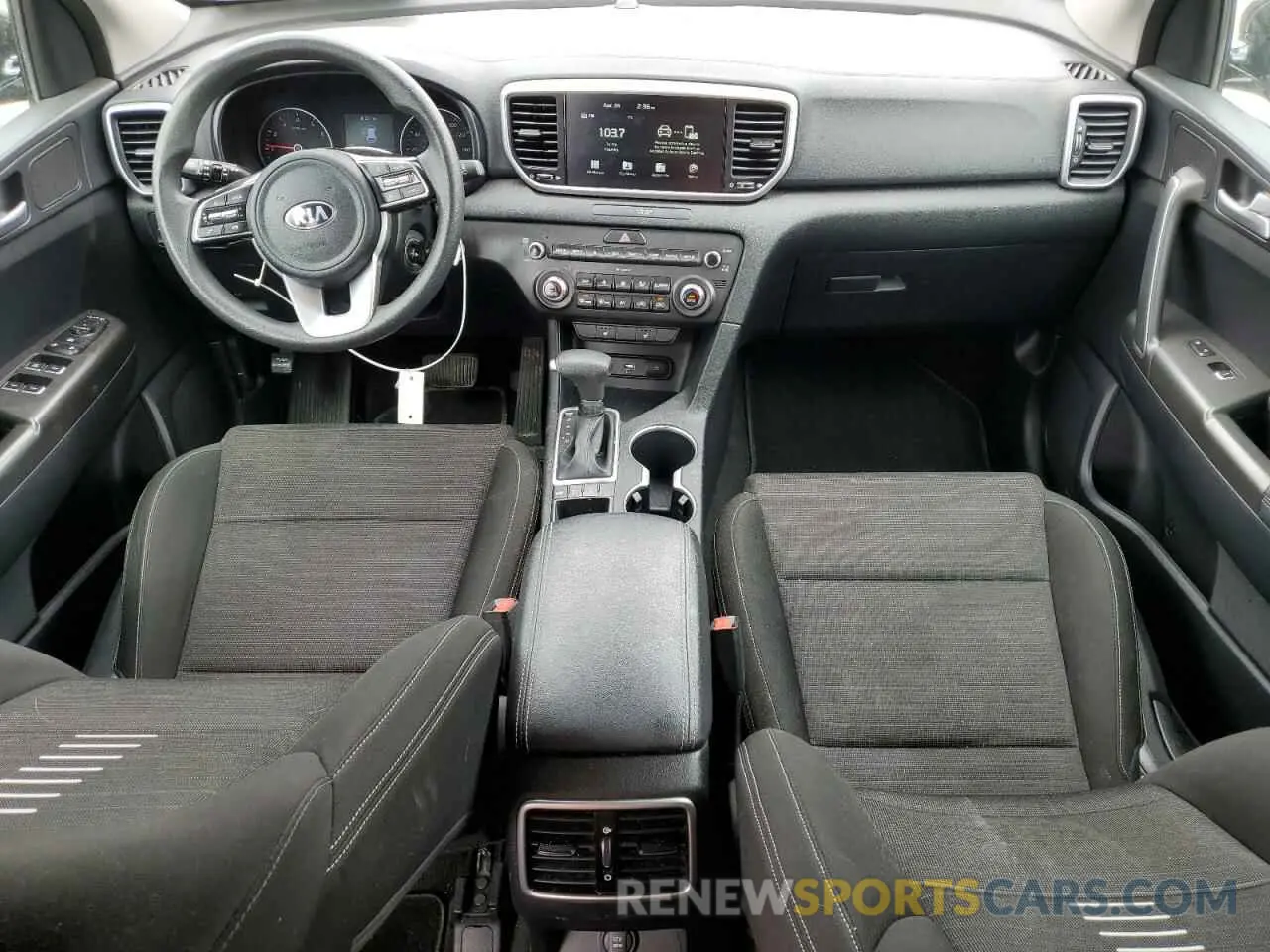 8 fotografías del automóvil dañado KNDPMCAC4L7821952 KIA SPORTAGE 2020