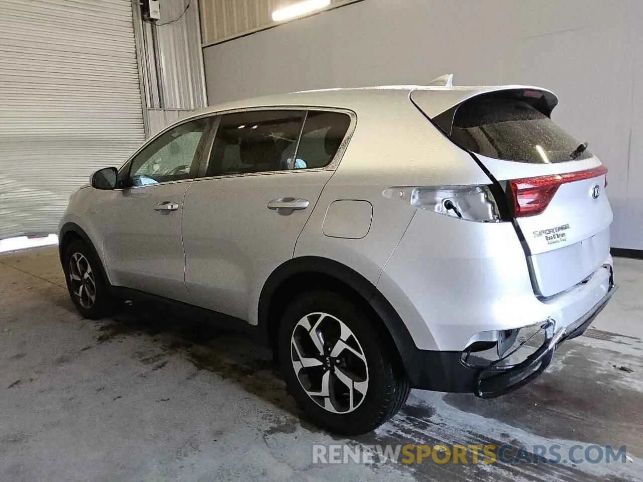 2 fotografías del automóvil dañado KNDPMCAC5L7661886 KIA SPORTAGE 2020