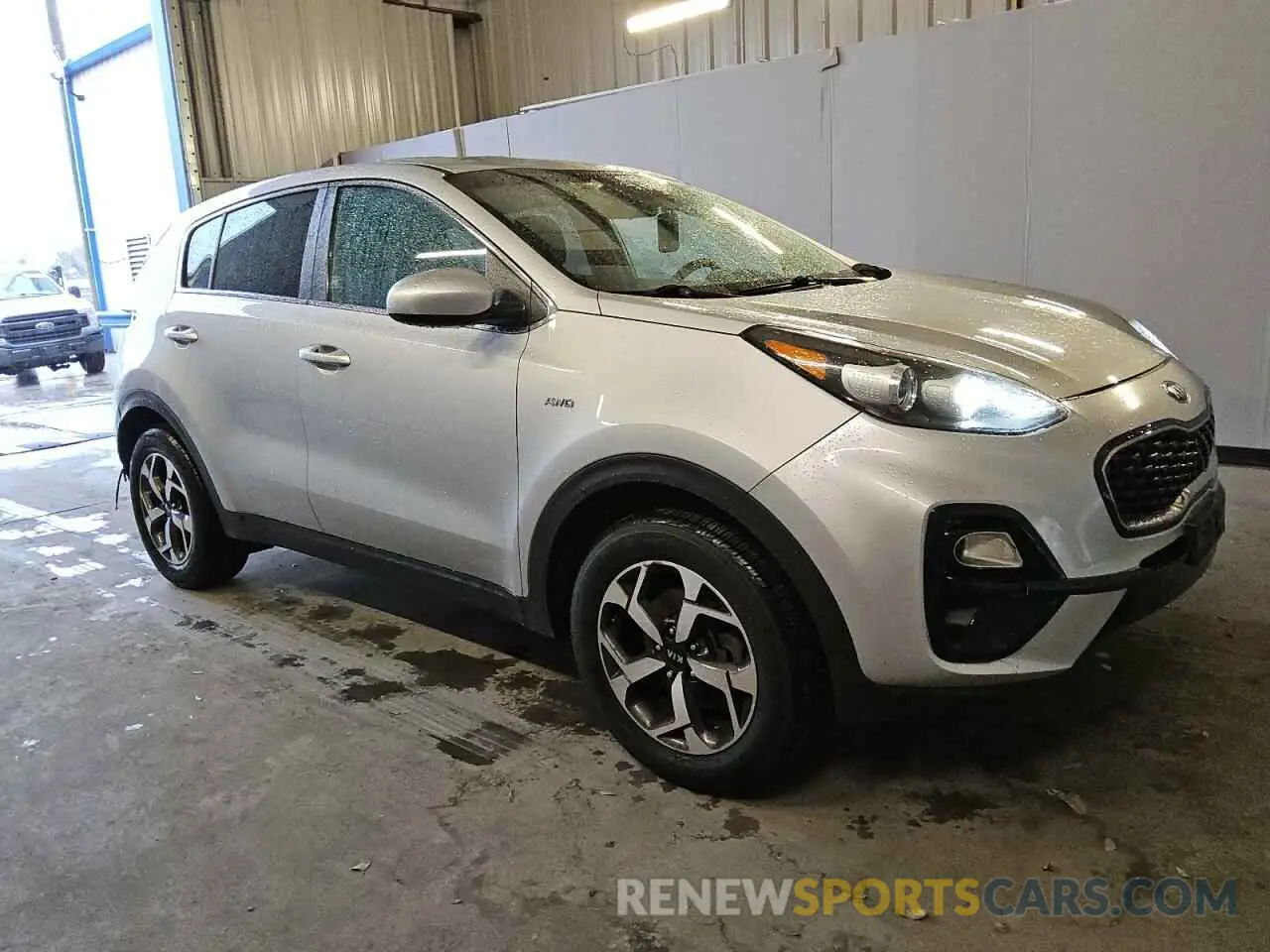 4 fotografías del automóvil dañado KNDPMCAC5L7661886 KIA SPORTAGE 2020