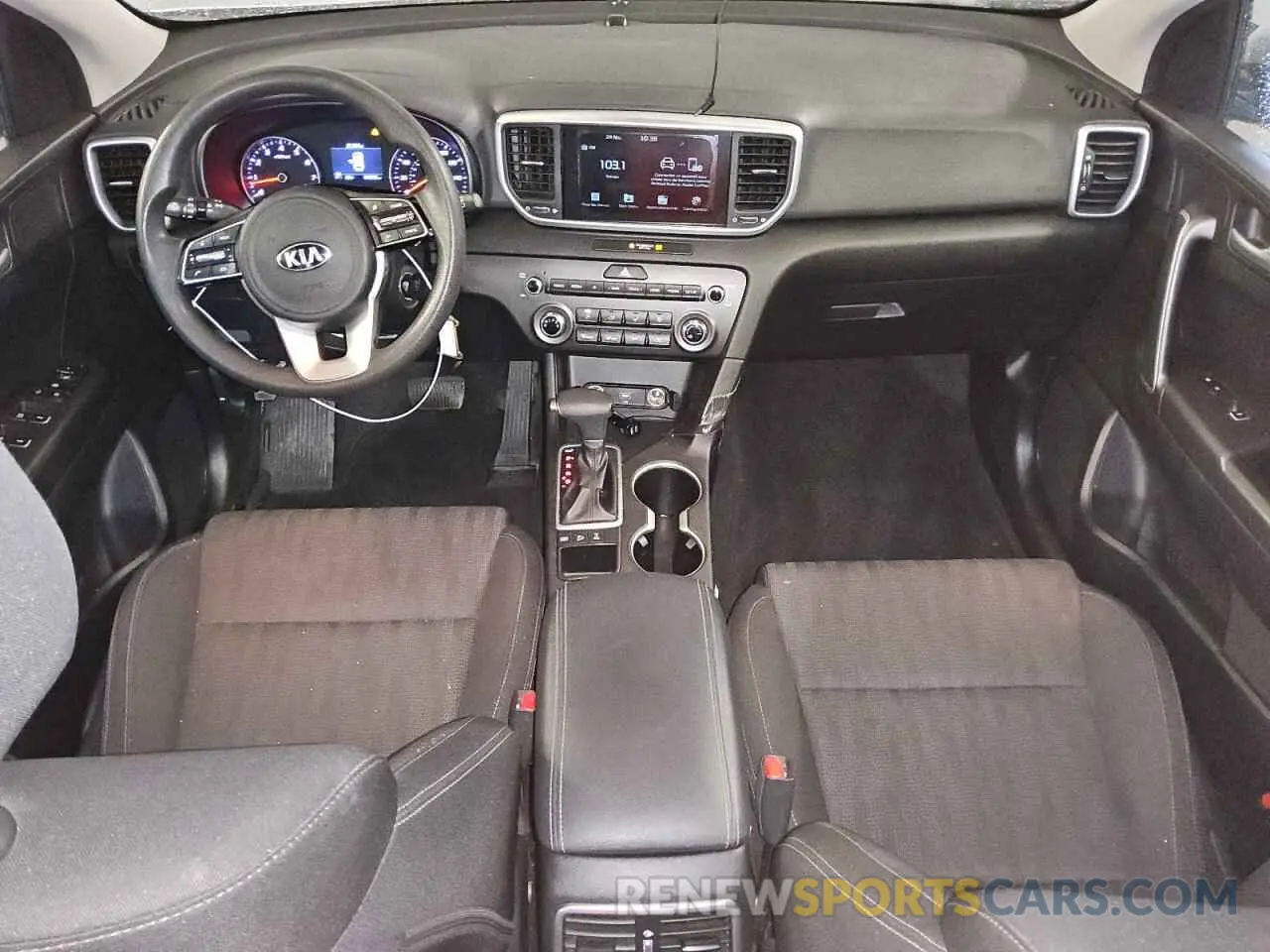 8 fotografías del automóvil dañado KNDPMCAC5L7661886 KIA SPORTAGE 2020